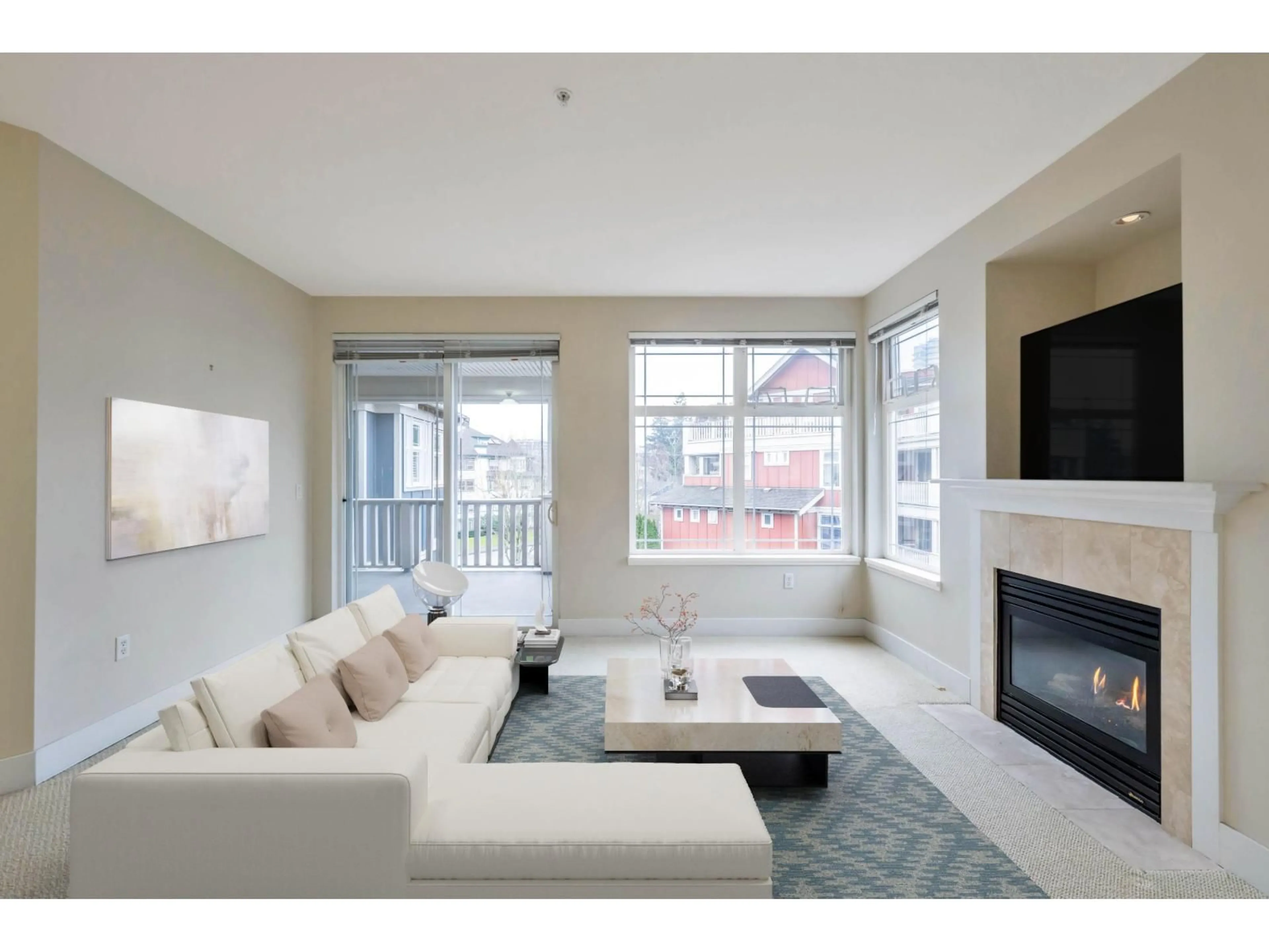 Living room with furniture, unknown for 304 - 15392 16A AVENUE, Surrey British Columbia V4A1S9