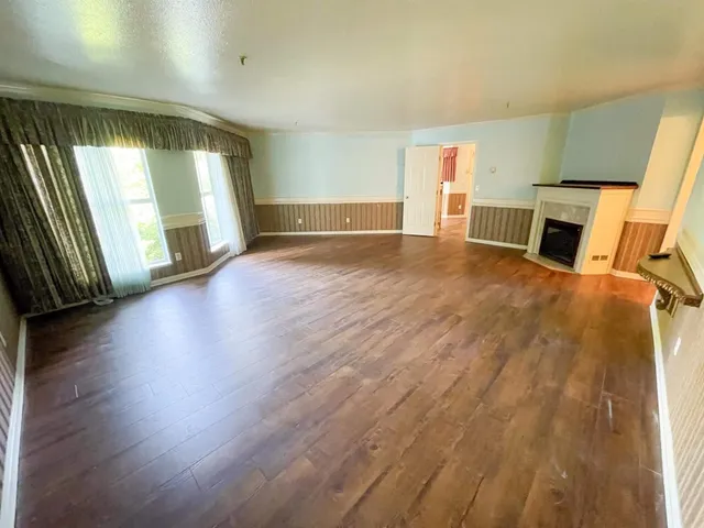 319 - 7161 121 STREET, Surrey 5