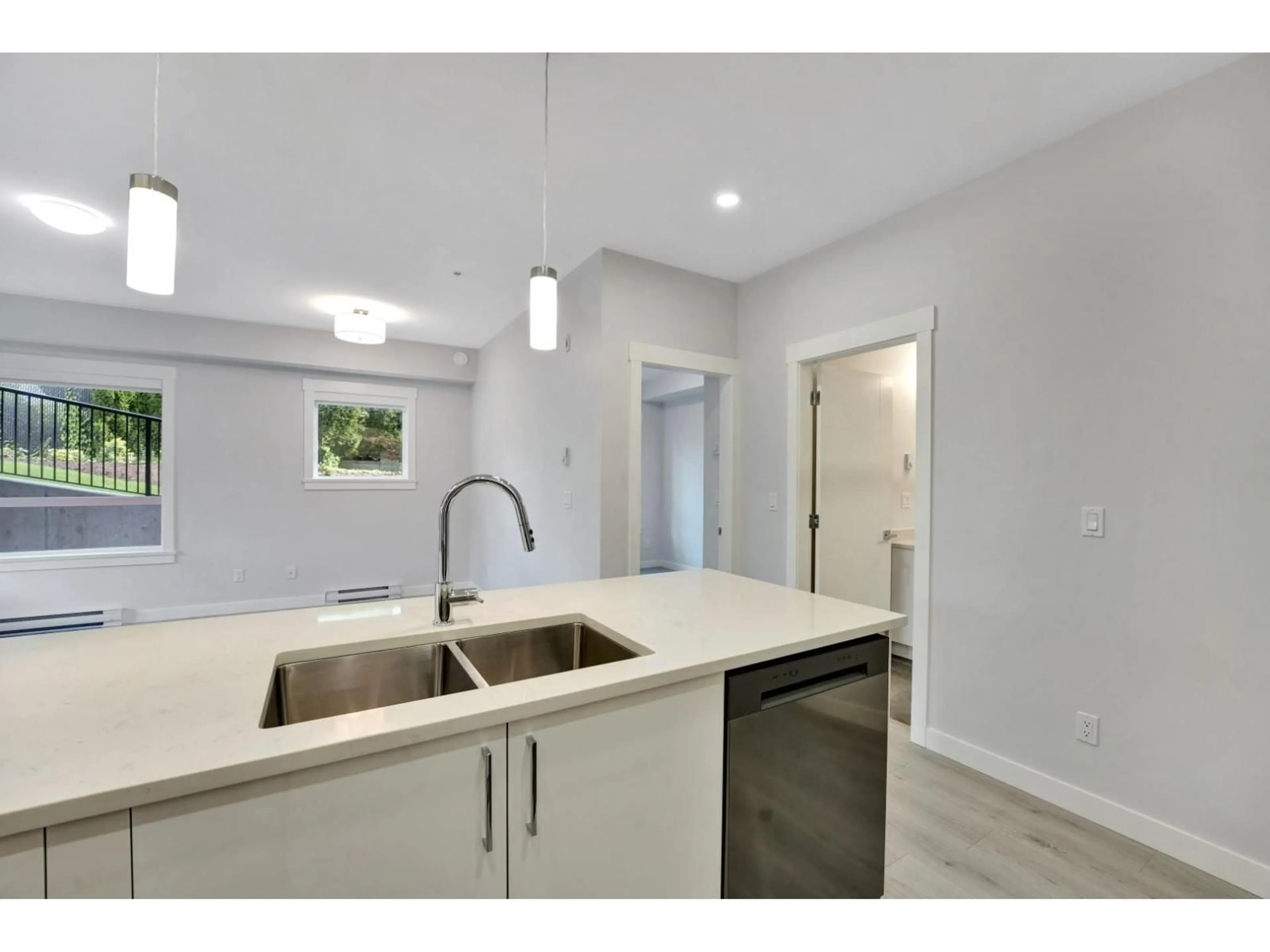 Open concept kitchen, unknown for 505 - 33886 PINE STREET, Abbotsford British Columbia V0V0V0