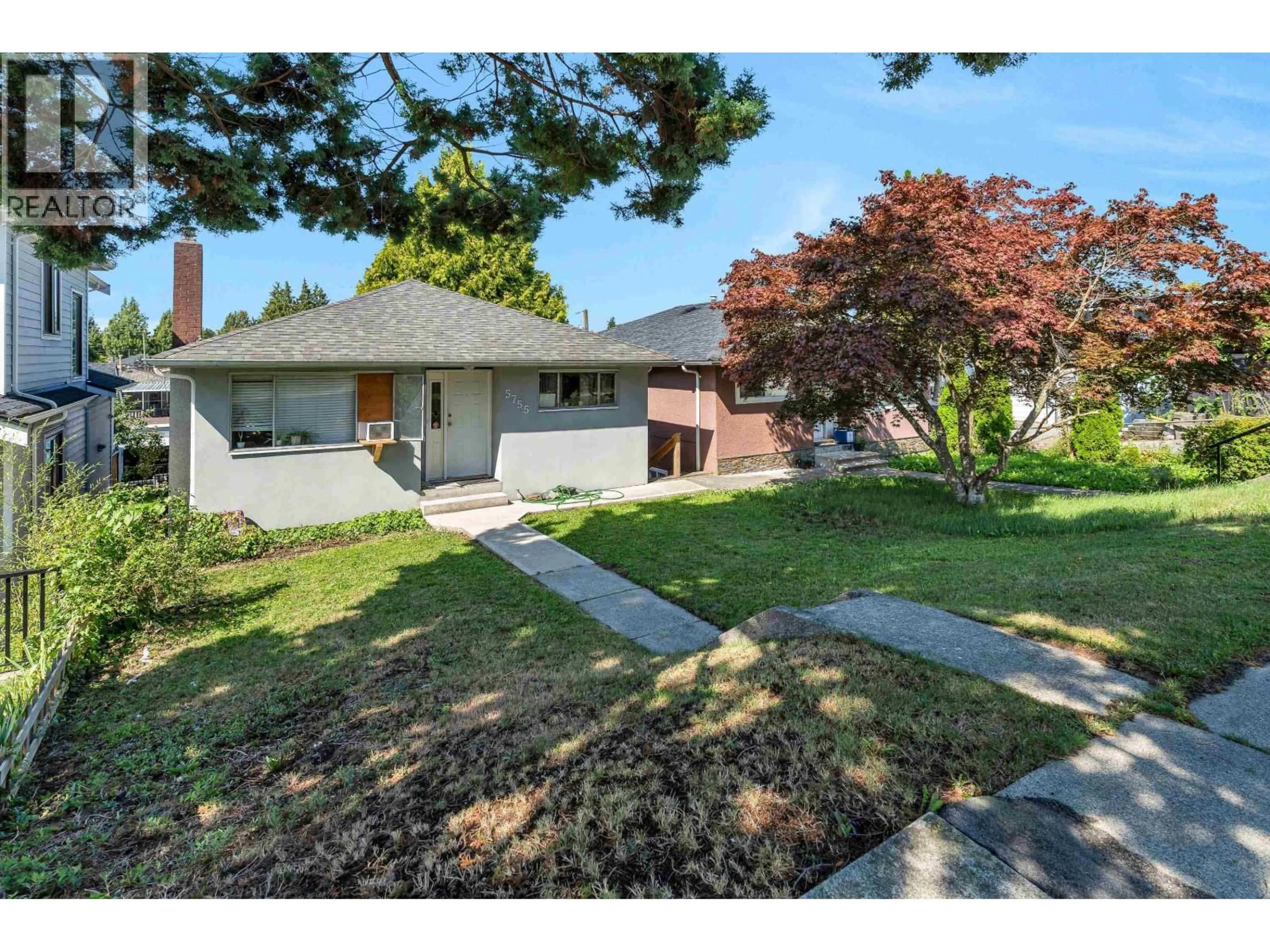 A pic from outside/outdoor area/front of a property/back of a property/a pic from drone, street for 5755 DUMFRIES STREET, Vancouver British Columbia V5P3A7