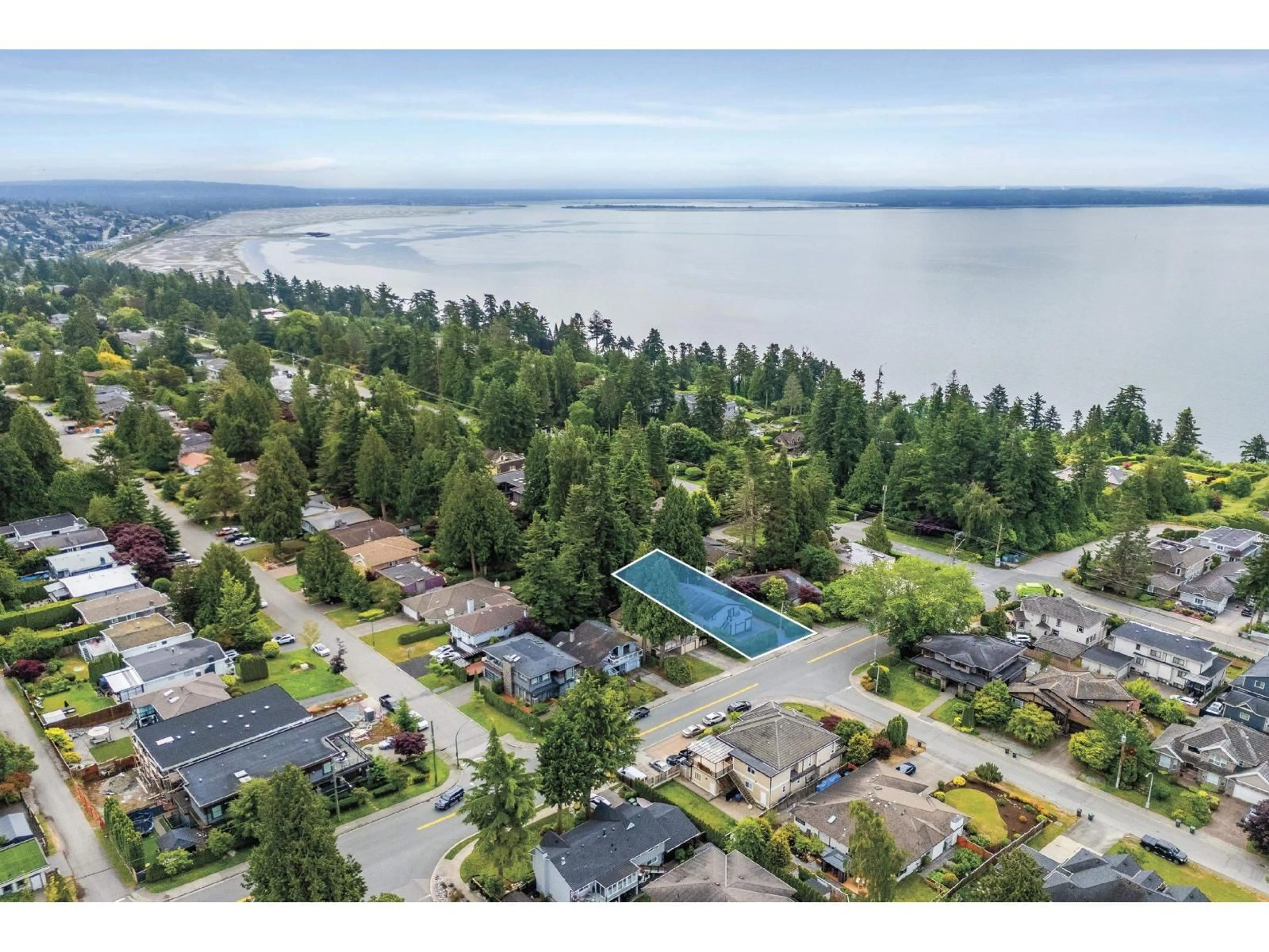 A pic from outside/outdoor area/front of a property/back of a property/a pic from drone, water/lake/river/ocean view for 1410 BERGSTROM ROAD, White Rock British Columbia V4B5E1