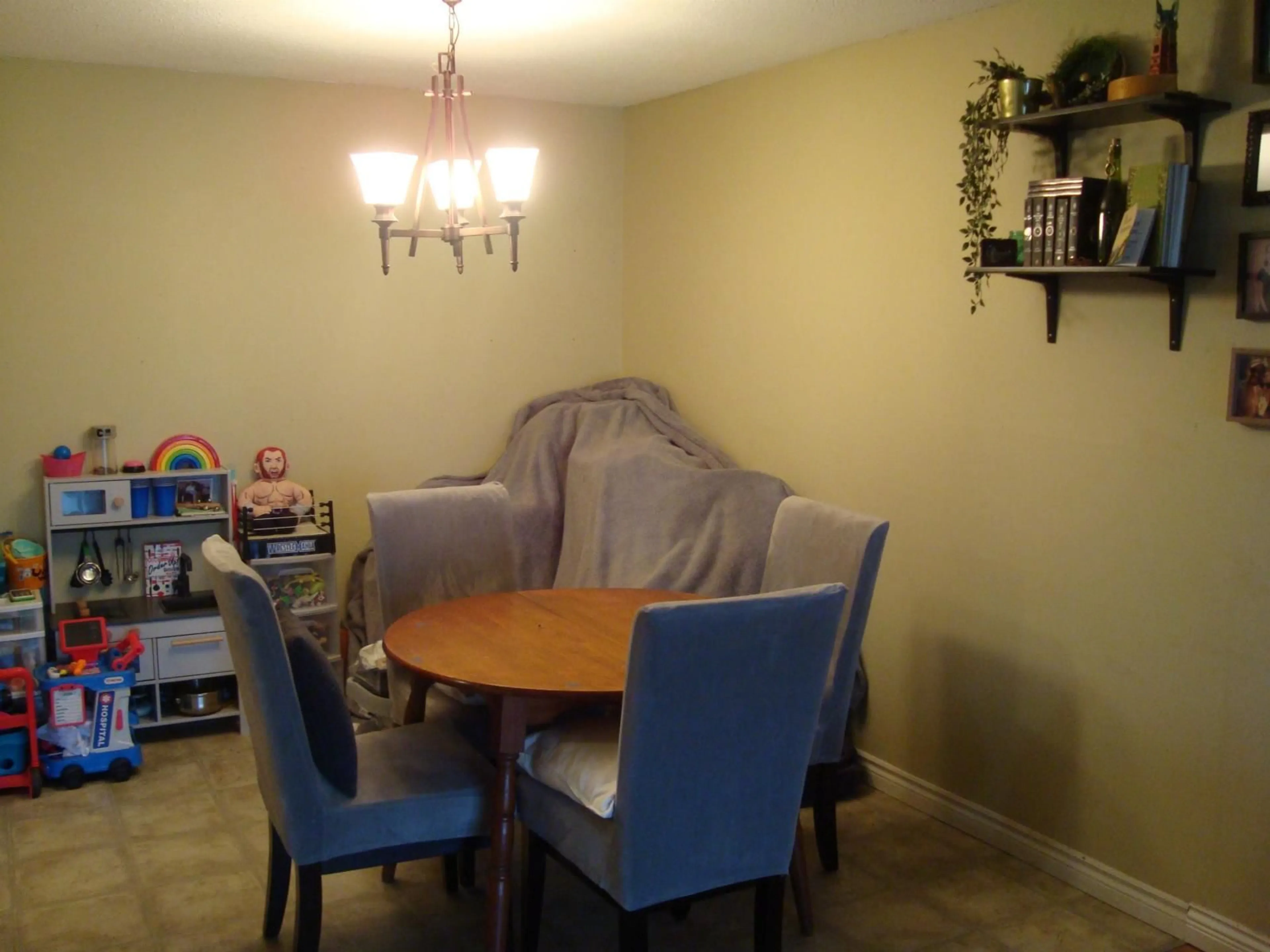Dining room, unknown for 126 - 32850 GEORGE FERGUSON WAY, Abbotsford British Columbia V2S7K1