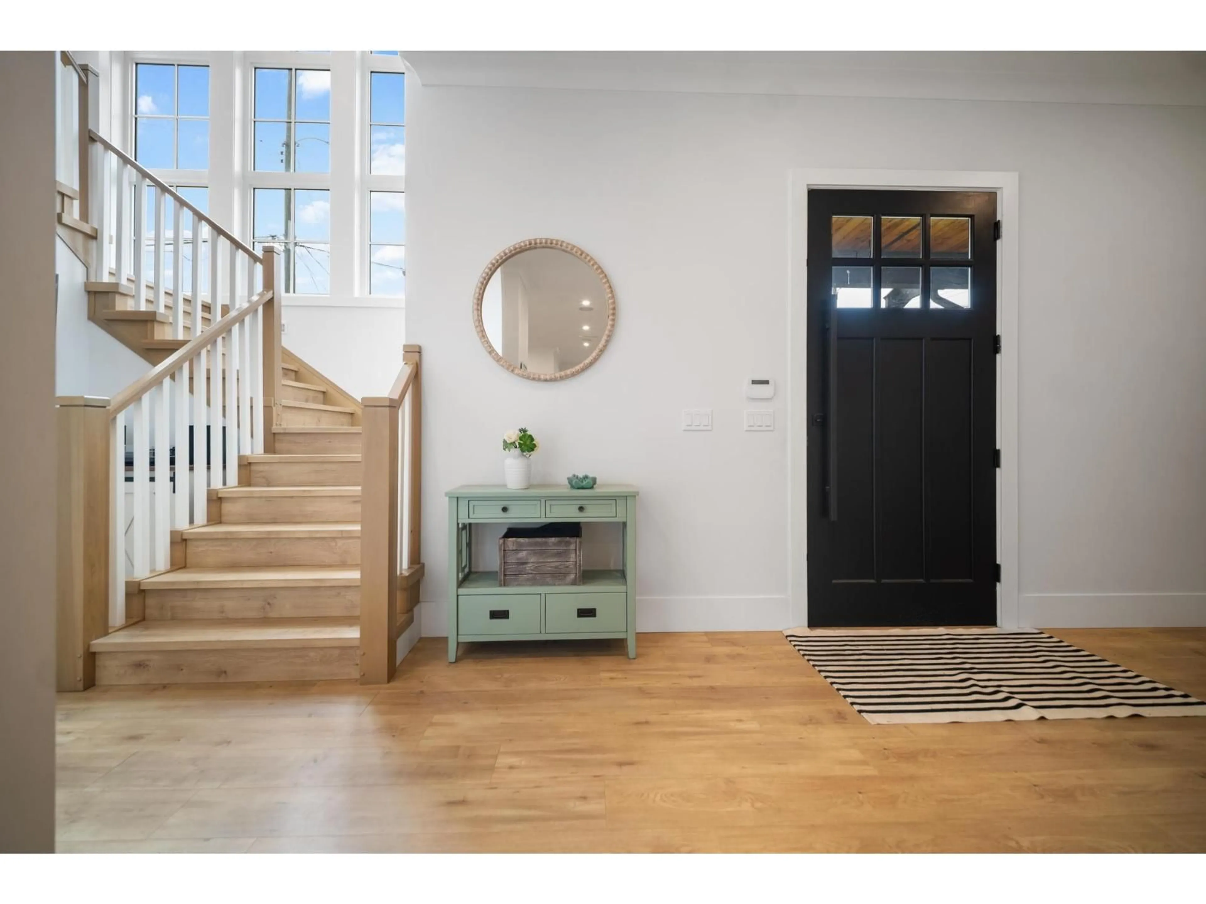 Indoor entryway for 8910 117A STREET, Delta British Columbia V4C6C8