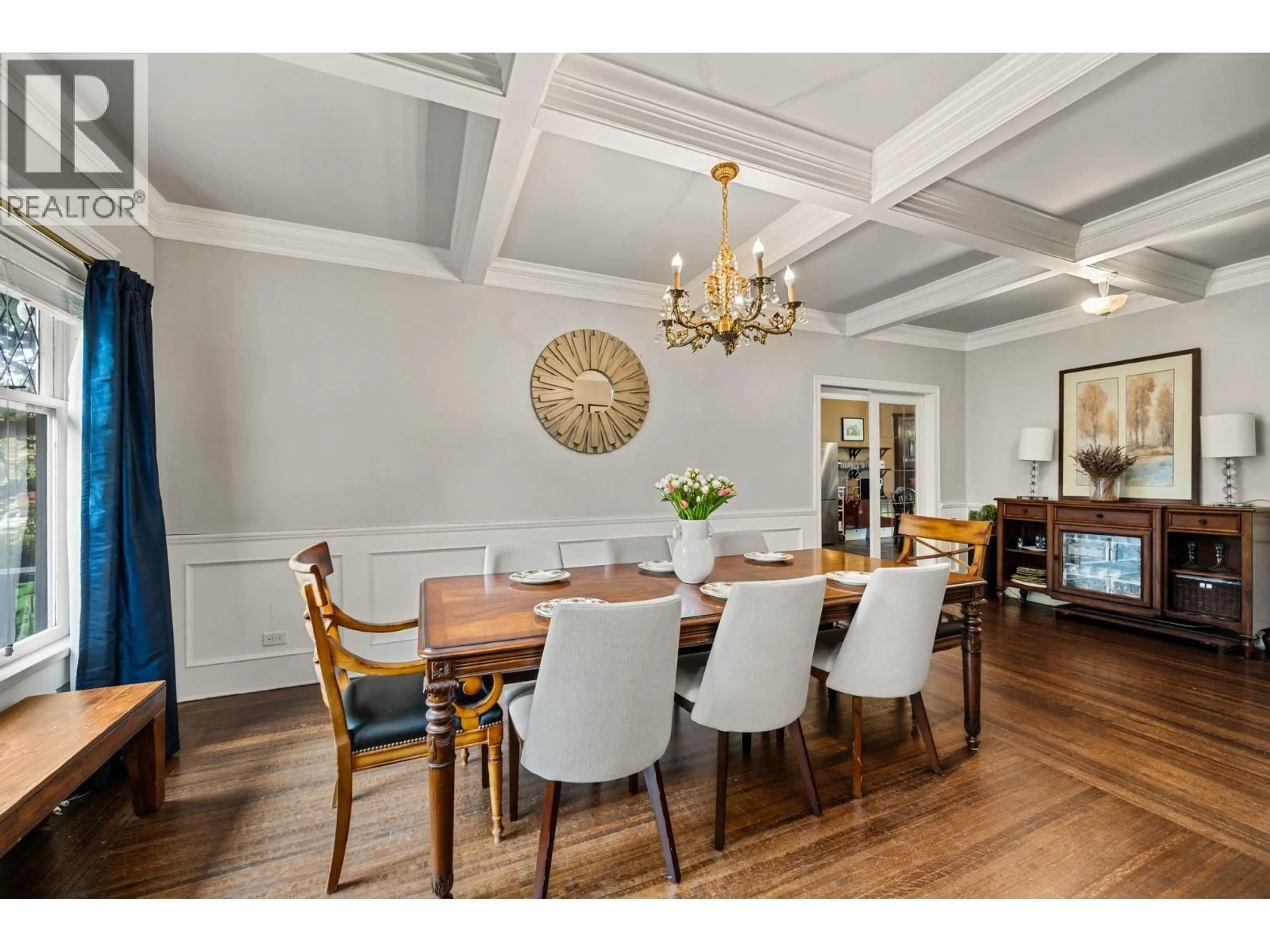 Dining room, wood/laminate floor for 6050 ATHLONE STREET, Vancouver British Columbia V6M3A4
