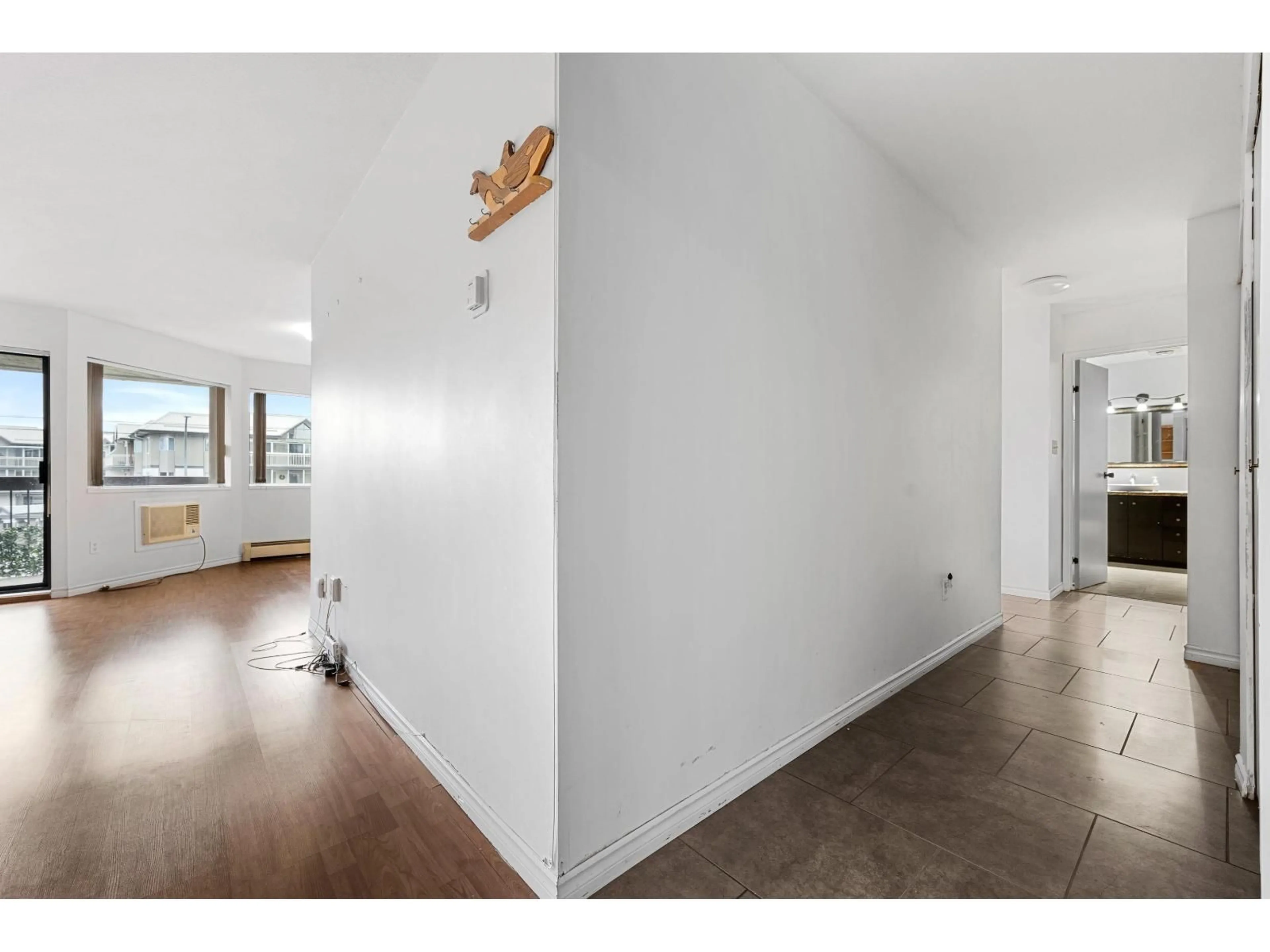 A pic of a room for 311 - 31955 OLD YALE ROAD, Abbotsford British Columbia V2T4N1