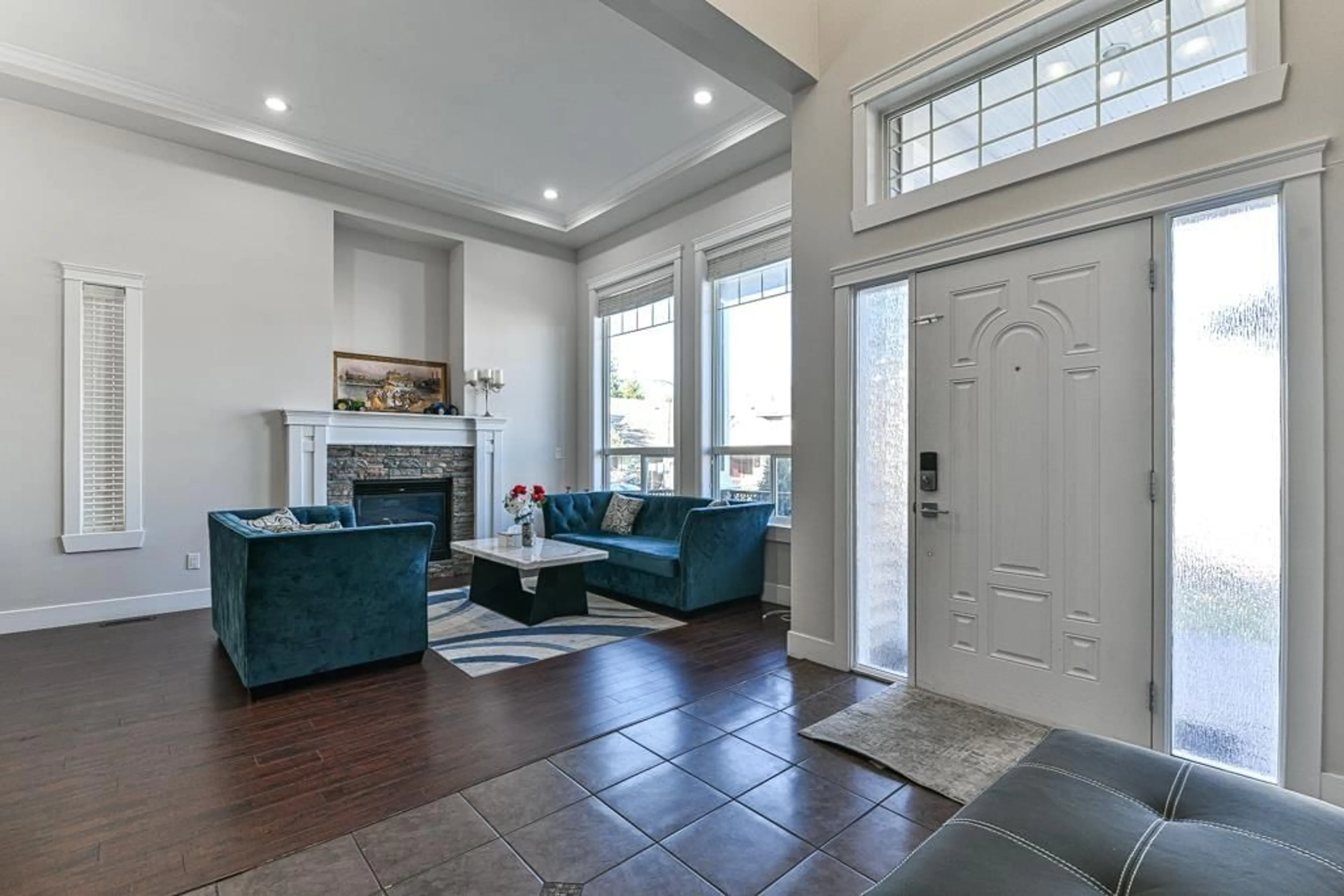 Indoor entryway for 27784 PORTER DRIVE, Abbotsford British Columbia V4X1M3