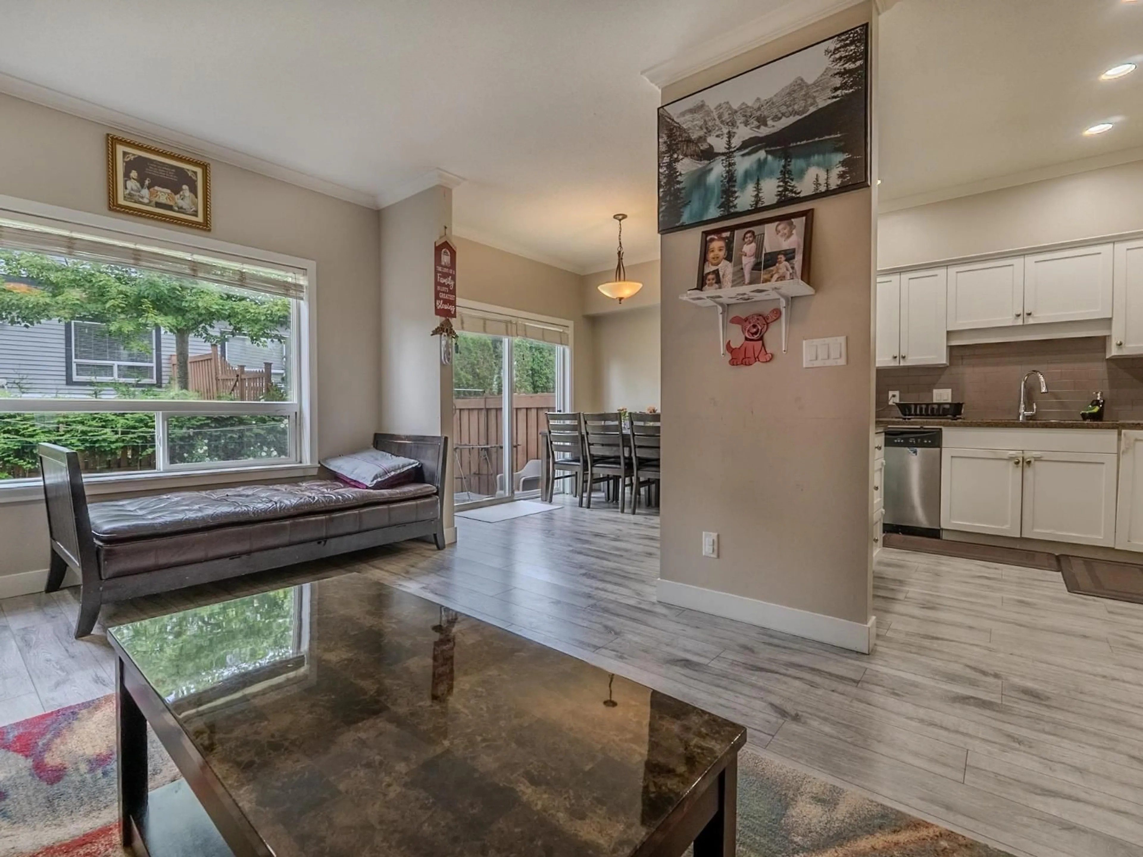 Open concept kitchen, unknown for 25 - 31235 UPPER MACLURE ROAD, Abbotsford British Columbia V2T0B2