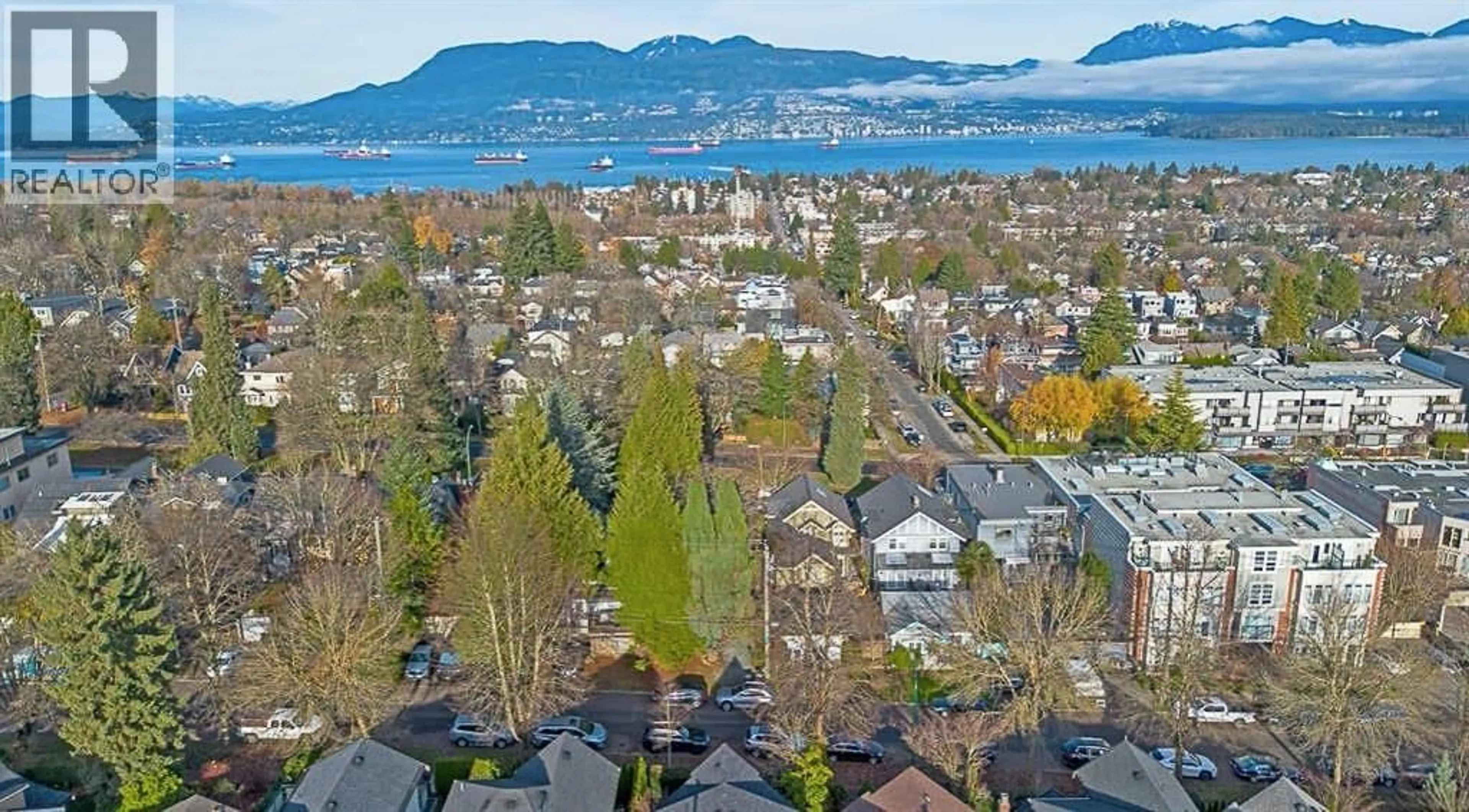 A pic from outside/outdoor area/front of a property/back of a property/a pic from drone, water/lake/river/ocean view for 3694 16TH AVENUE, Vancouver British Columbia V6R3C4