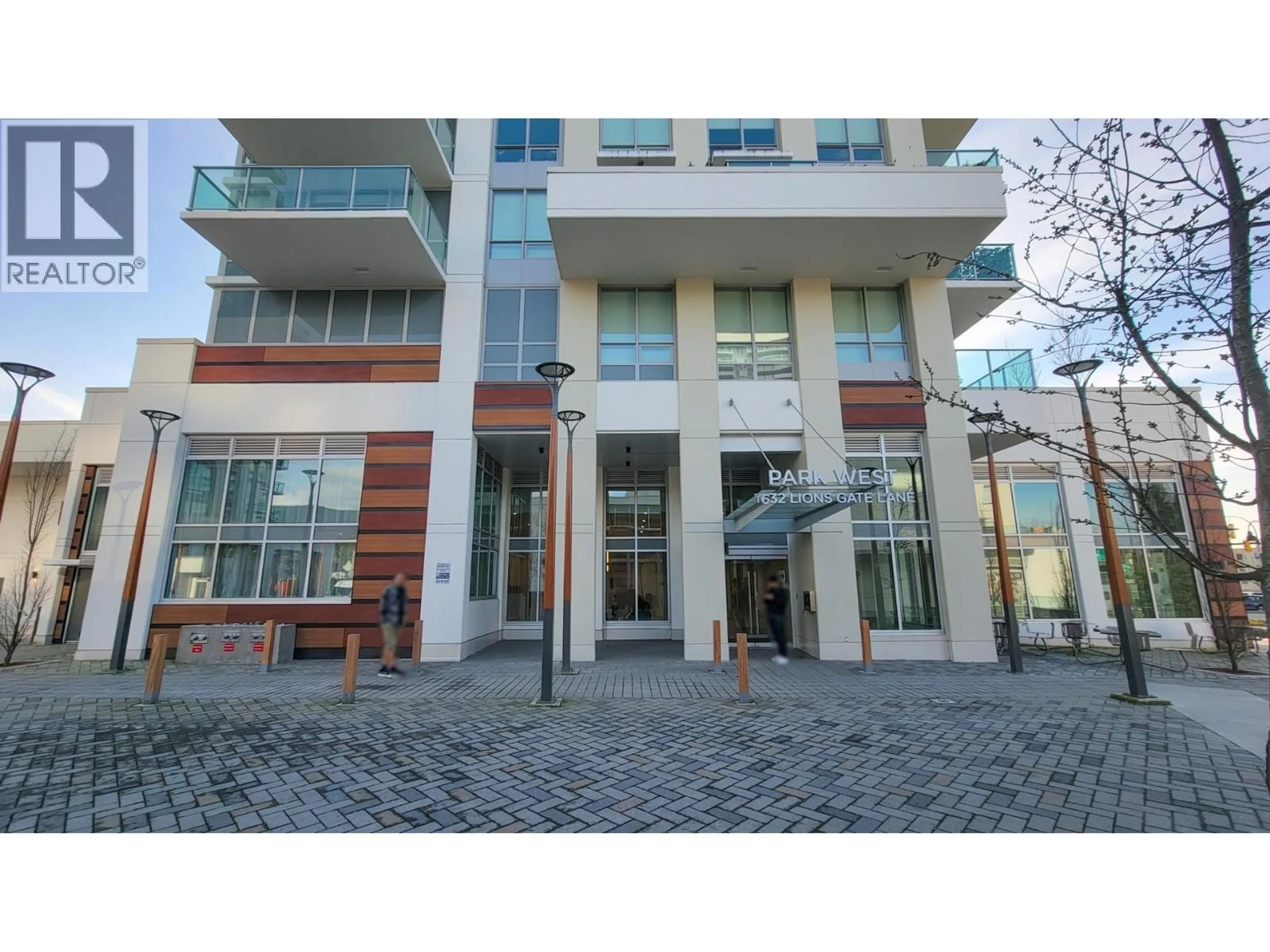 Indoor foyer for 1302 - 1632 LIONS GATE LANE, North Vancouver British Columbia V7P0E2