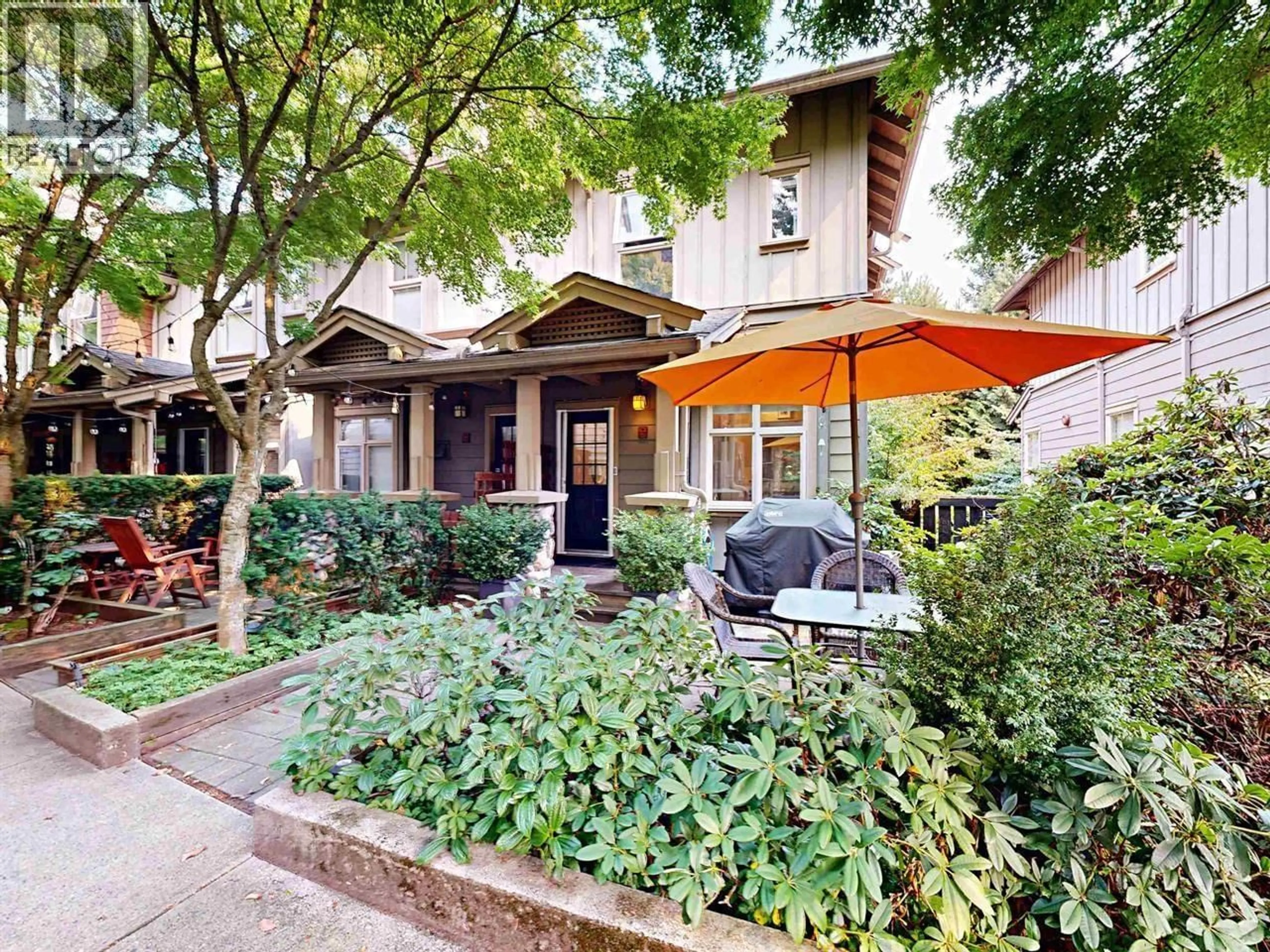 Patio, street for 227 - 15 SIXTH AVENUE, New Westminster British Columbia V3L1T1