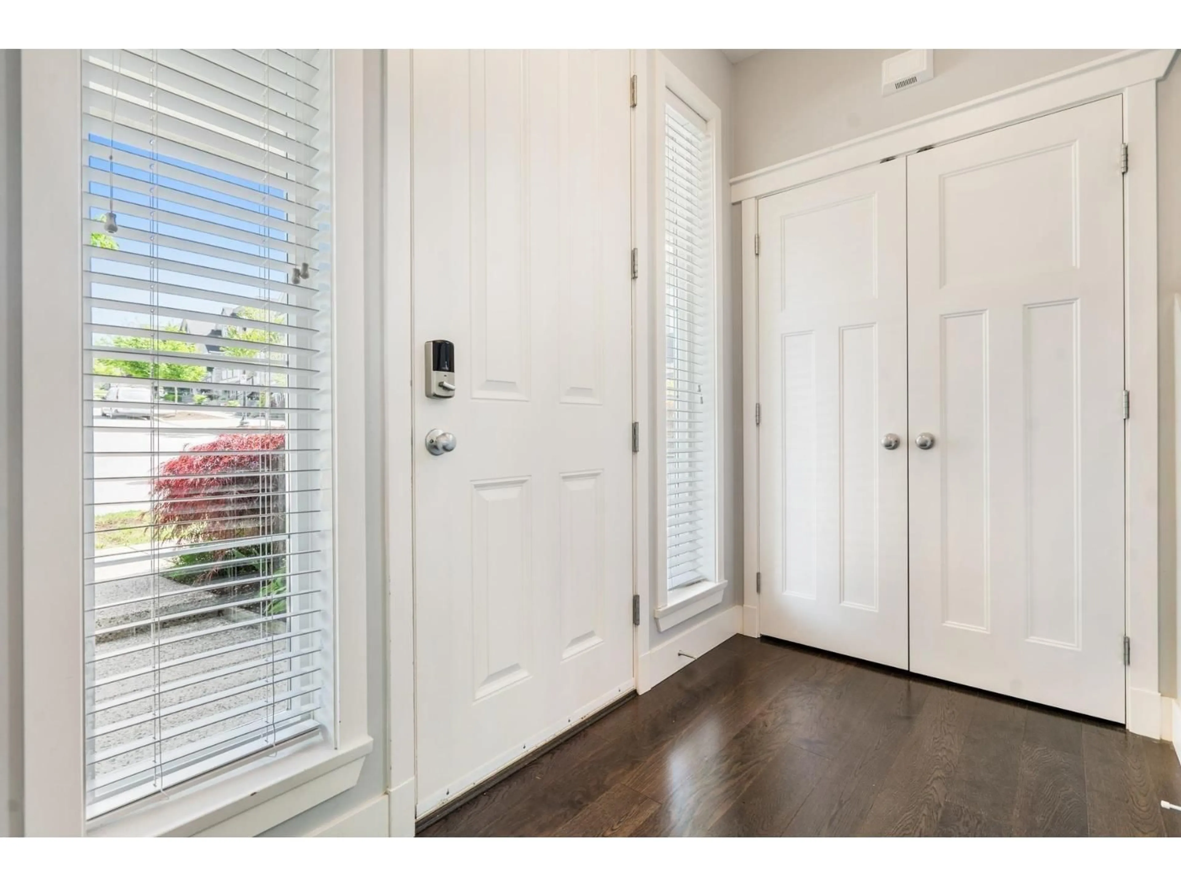 Indoor entryway for 2853 160A STREET, Surrey British Columbia V3S3Y6