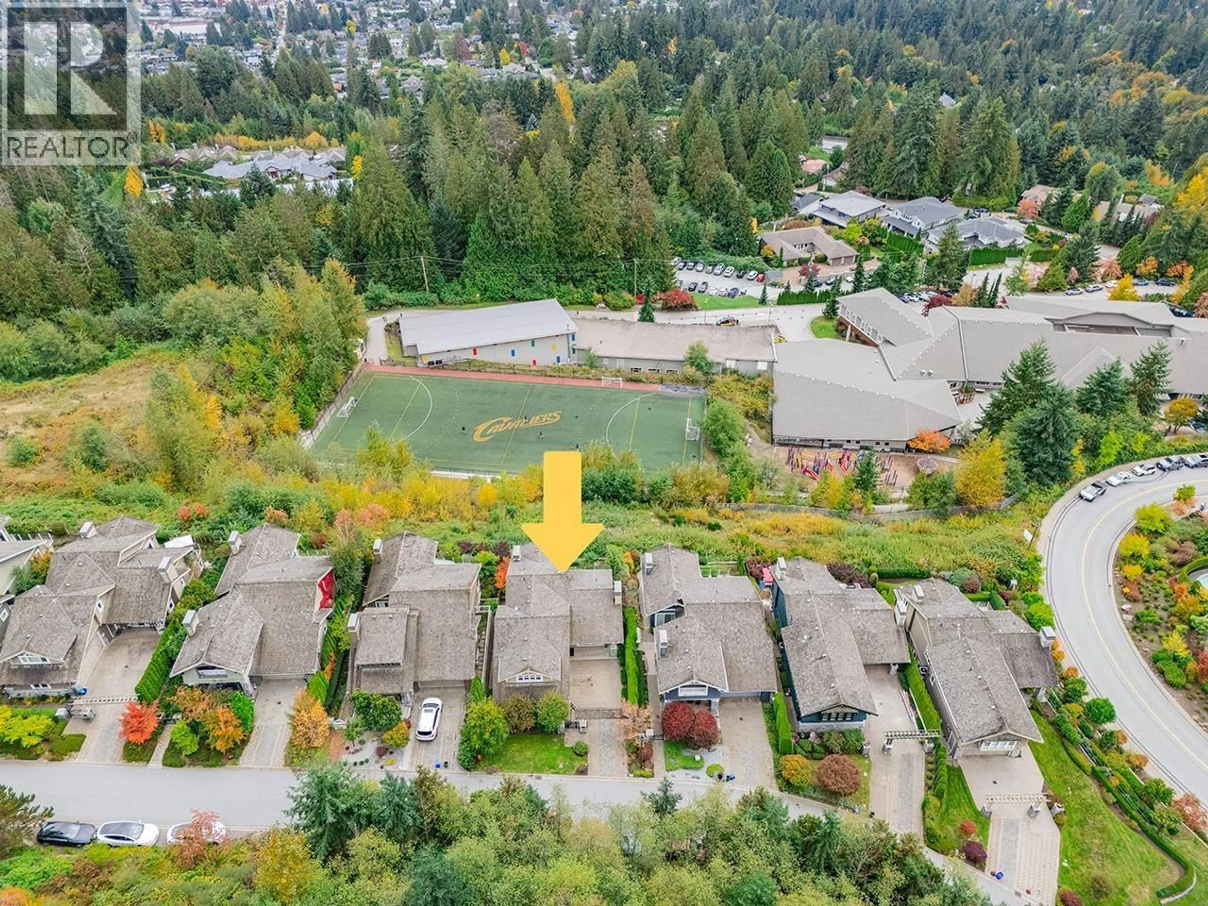 A pic from outside/outdoor area/front of a property/back of a property/a pic from drone, unknown for 2546 MARR CREEK COURT, West Vancouver British Columbia V7S0A3