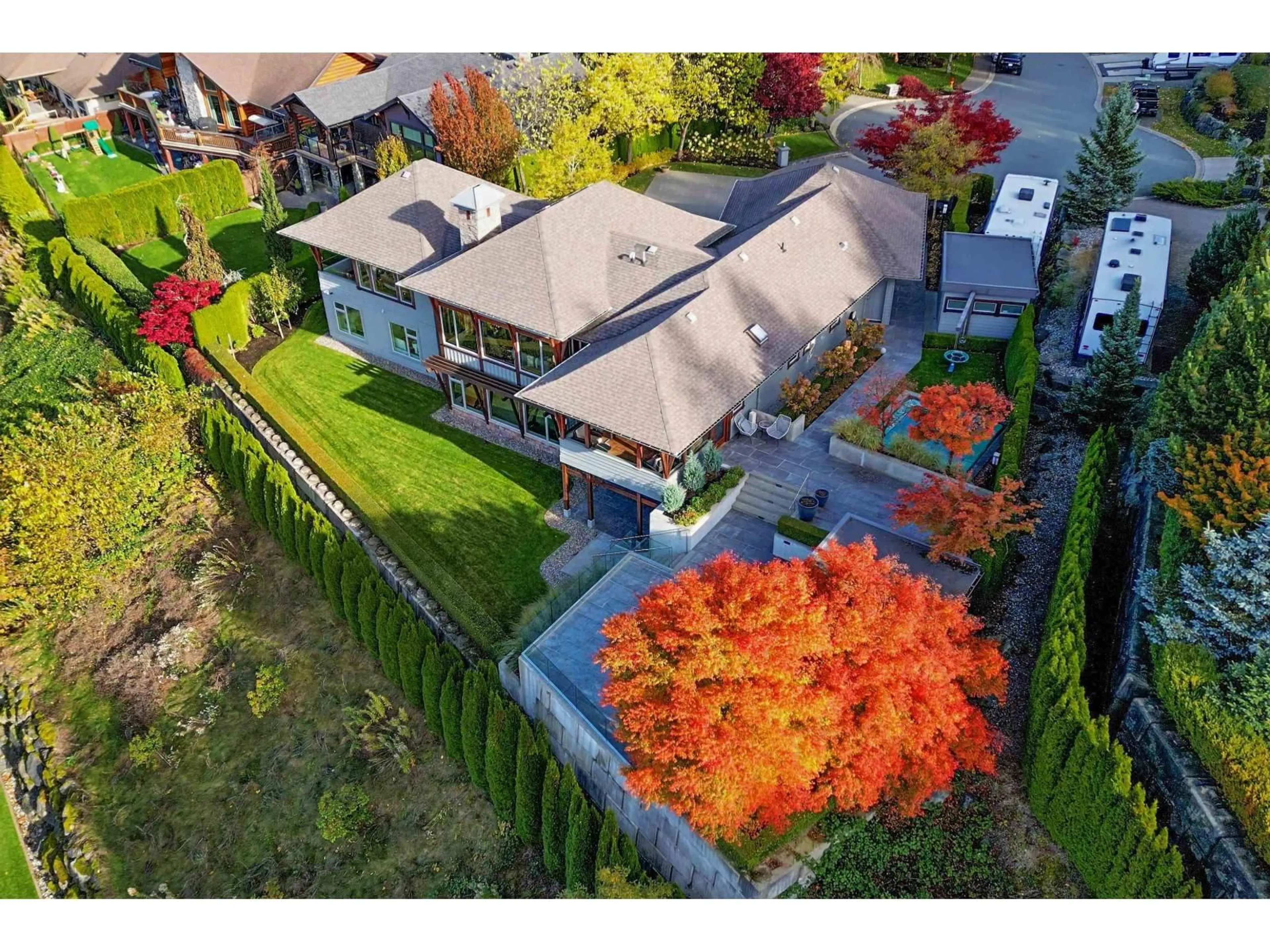 A pic from outside/outdoor area/front of a property/back of a property/a pic from drone, street for 50153 MT ARCHIBALD PLACE, Chilliwack British Columbia V4Z0A4