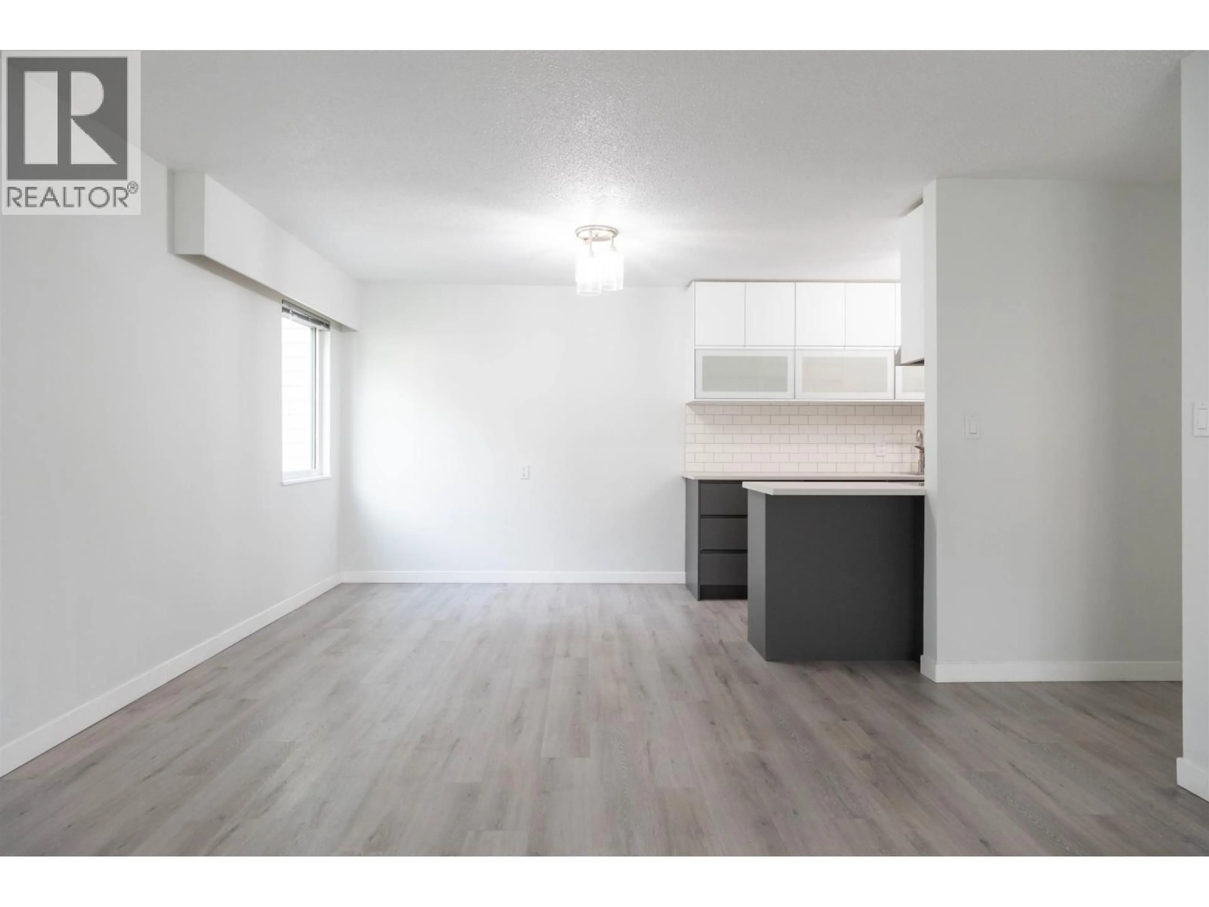 A pic of a room for 216 - 780 PREMIER STREET, North Vancouver British Columbia V7J2G8