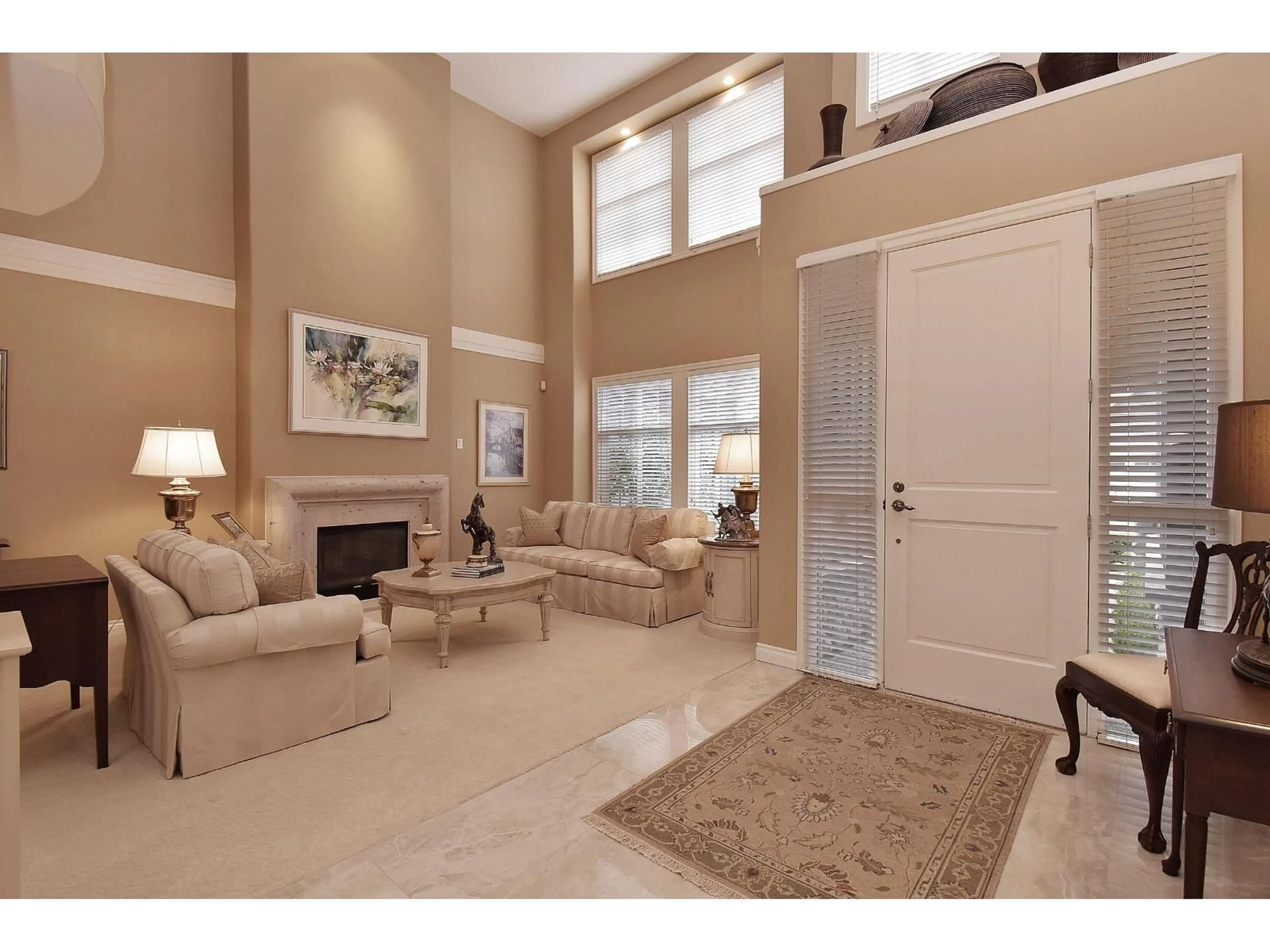 Living room with furniture, ceramic/tile floor for 8 - 15715 34 AVENUE, Surrey British Columbia V3Z0J6