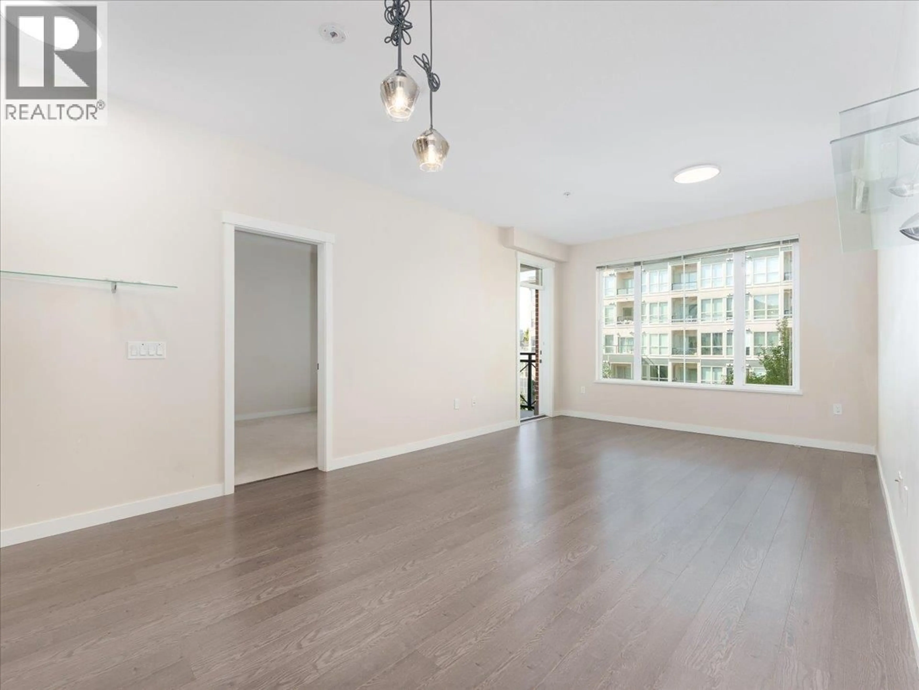 Unknown for 301 - 9388 MCKIM WAY, Richmond British Columbia V6X0J7