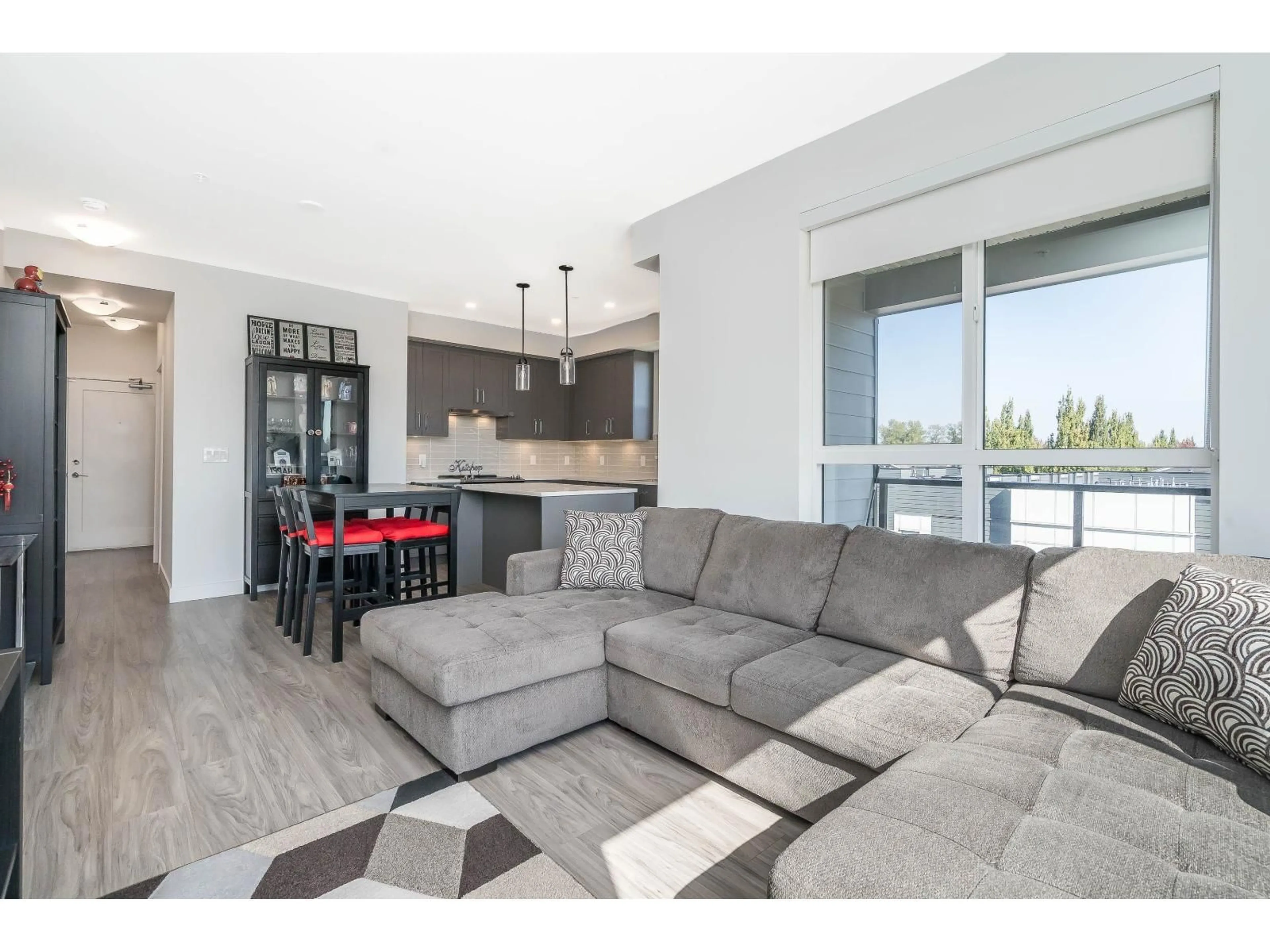 Living room with furniture, unknown for 414 - 18811 72 AVENUE, Surrey British Columbia V4N6W7