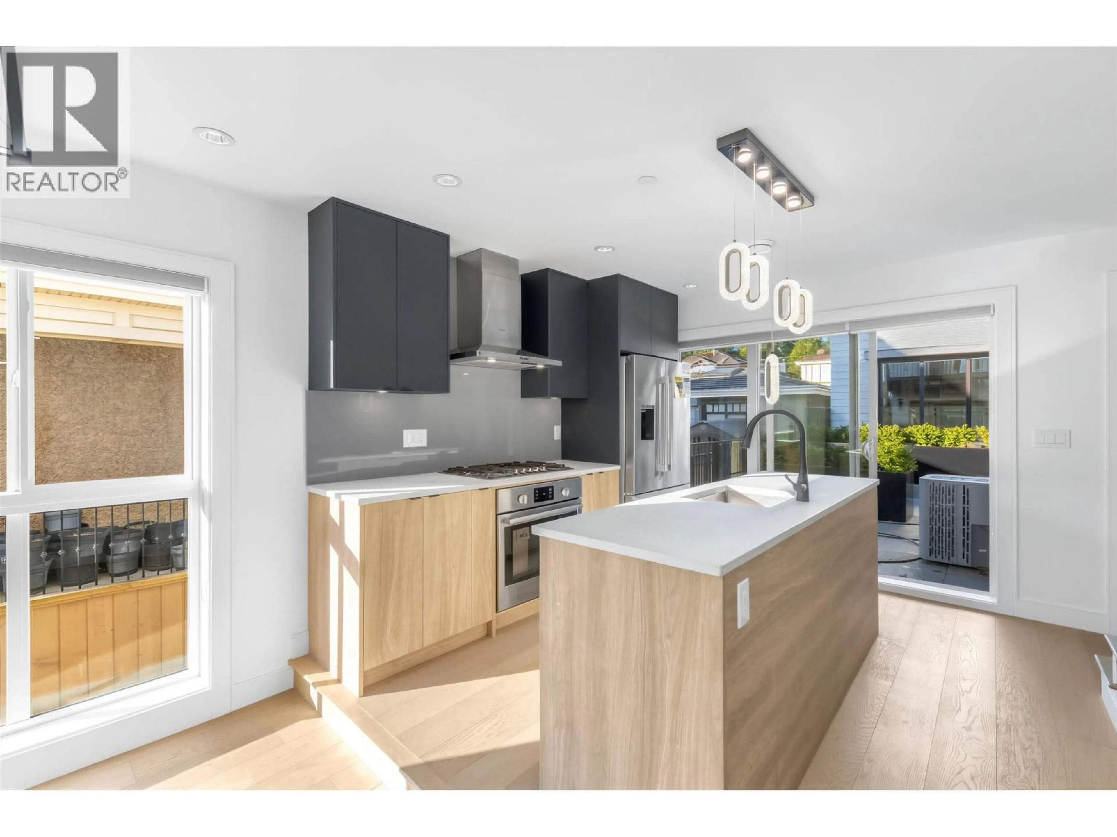 Unknown for 1007 58TH AVENUE, Vancouver British Columbia V6P1V9