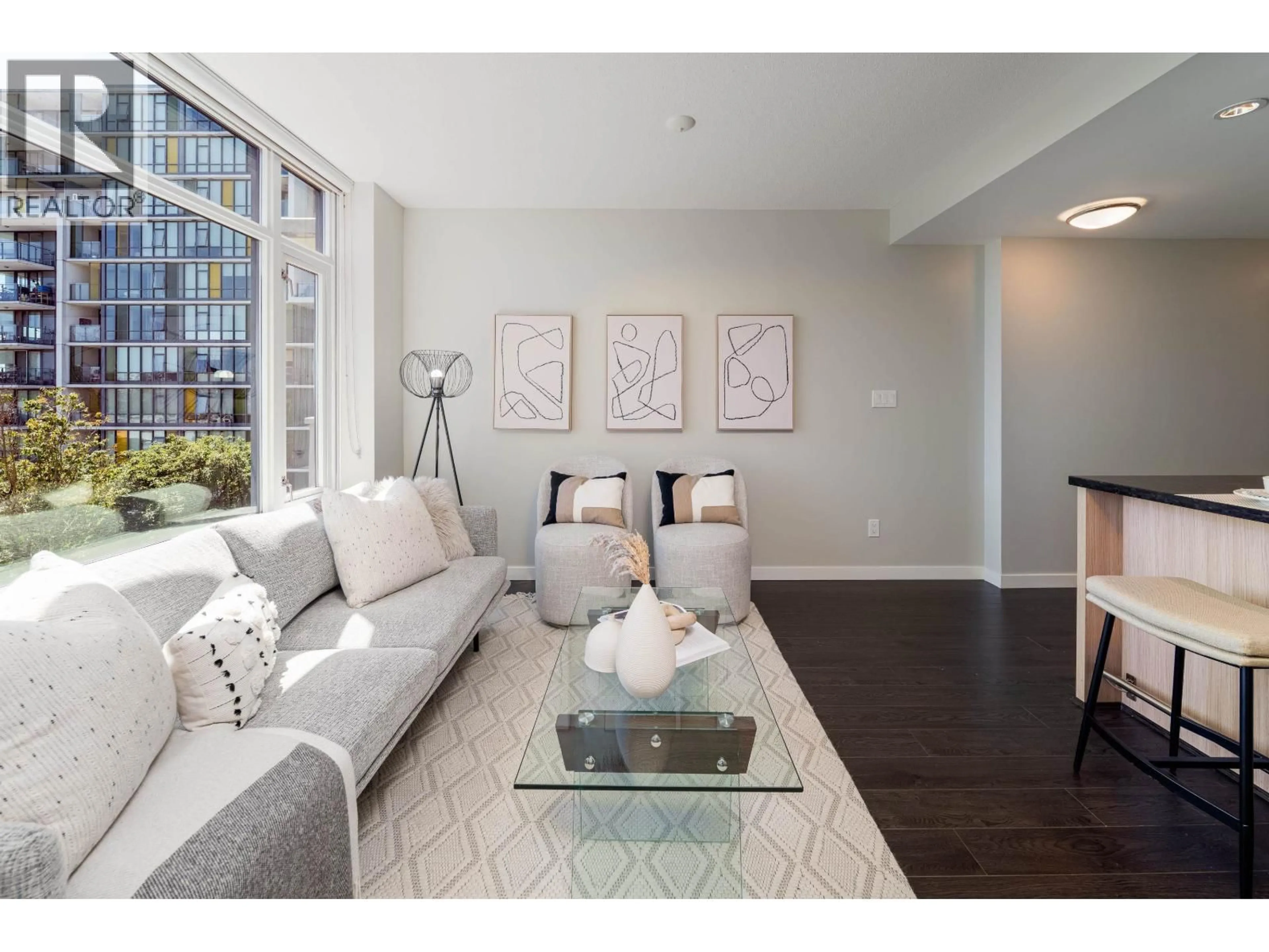 Living room with furniture, unknown for 902 - 138 1ST AVENUE, Vancouver British Columbia V5Y0H5