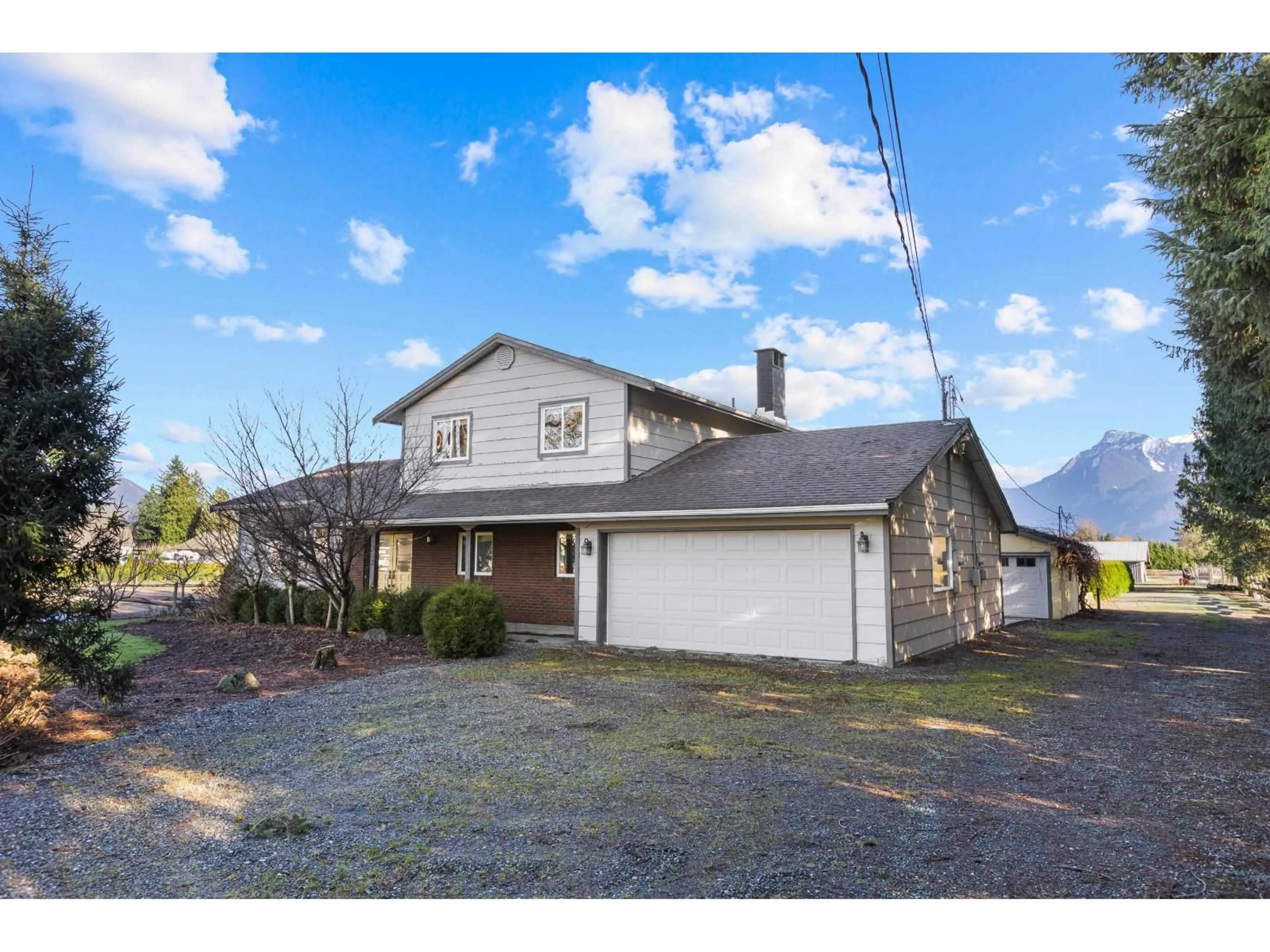 A pic from outside/outdoor area/front of a property/back of a property/a pic from drone, unknown for 9850 BANFORD ROAD, Chilliwack British Columbia V2P6H3