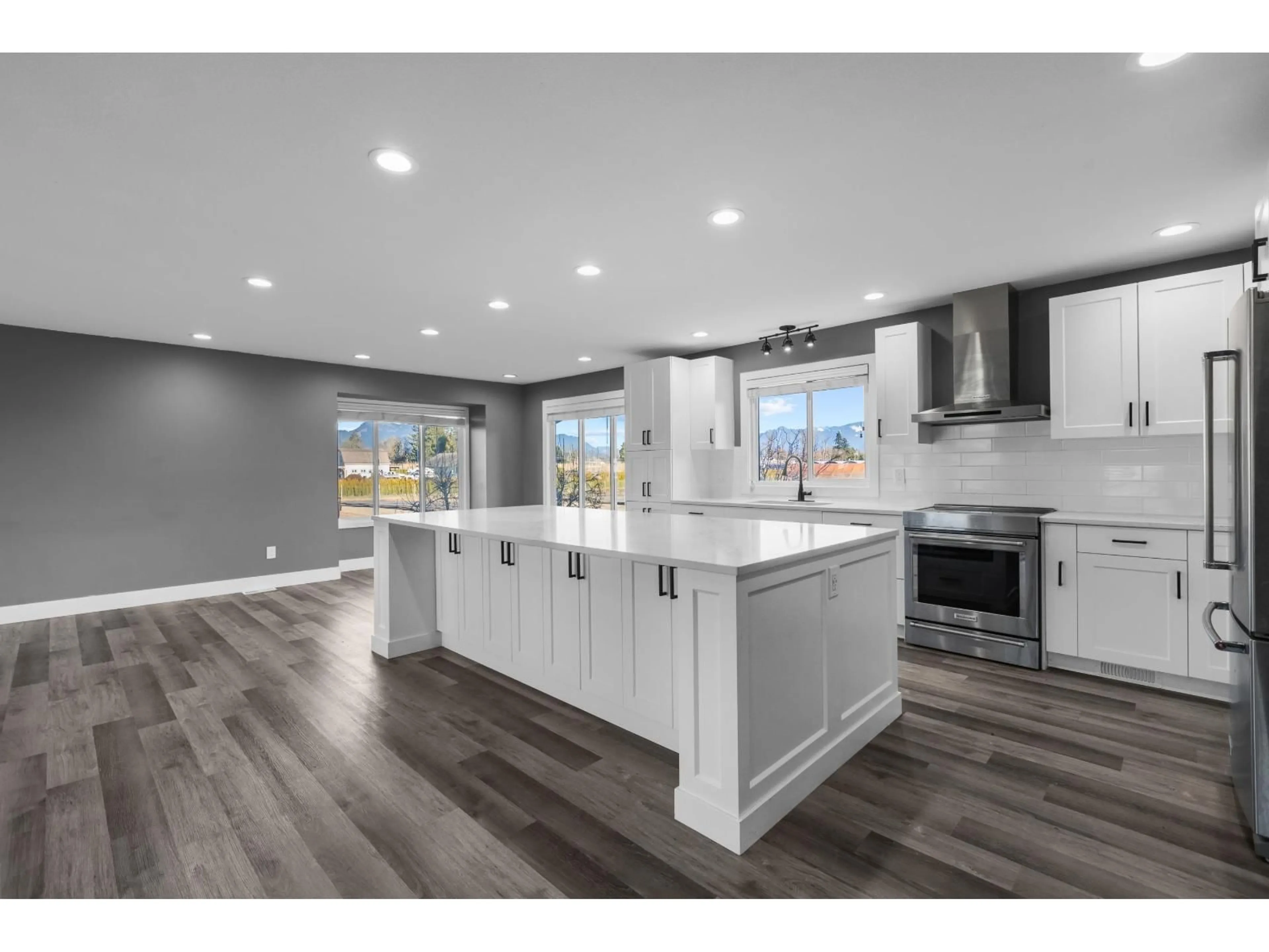 Open concept kitchen, unknown for 9850 BANFORD ROAD, Chilliwack British Columbia V2P6H3