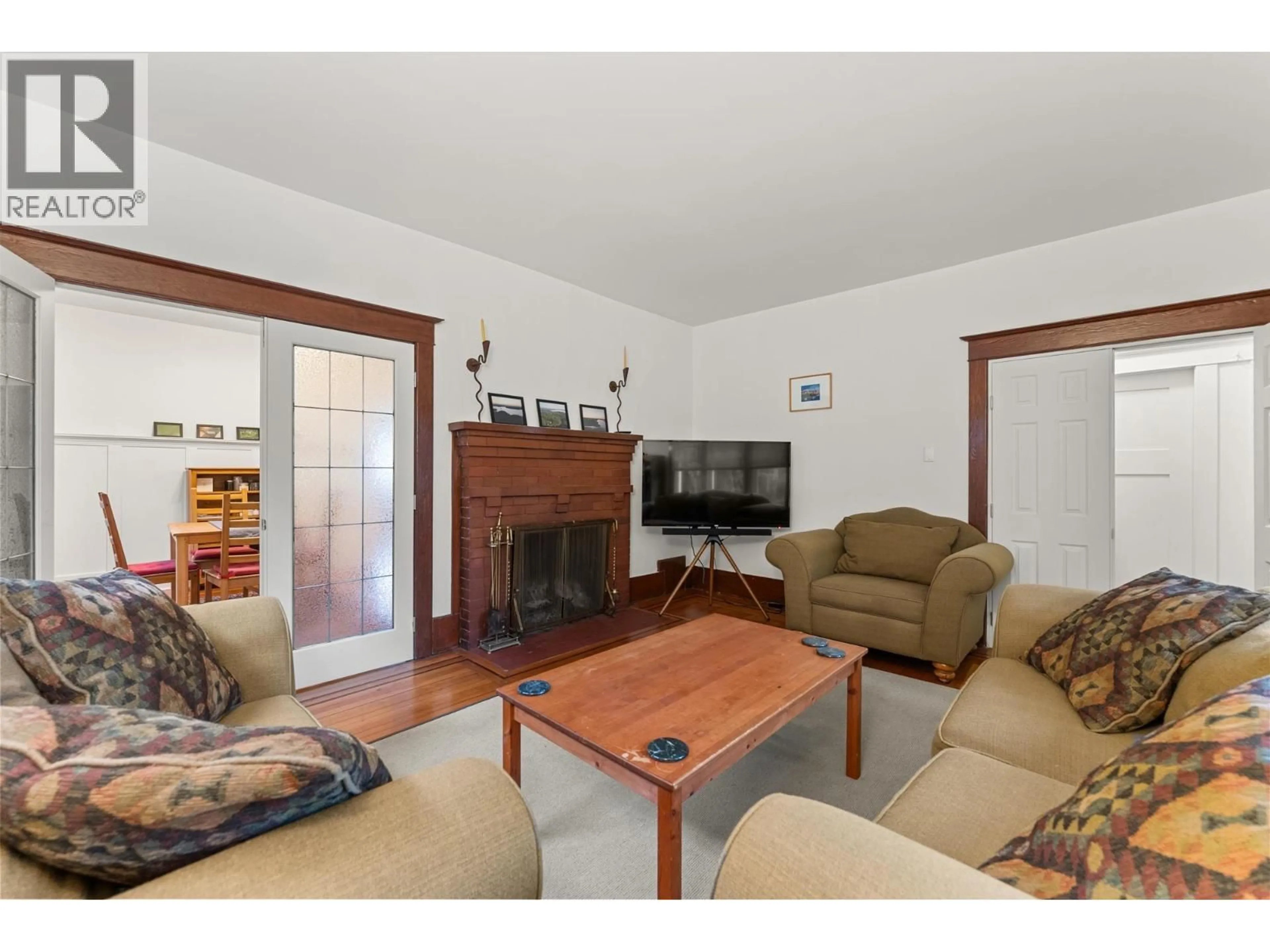 Living room with furniture, unknown for 2980 8TH AVENUE, Vancouver British Columbia V6K2C1