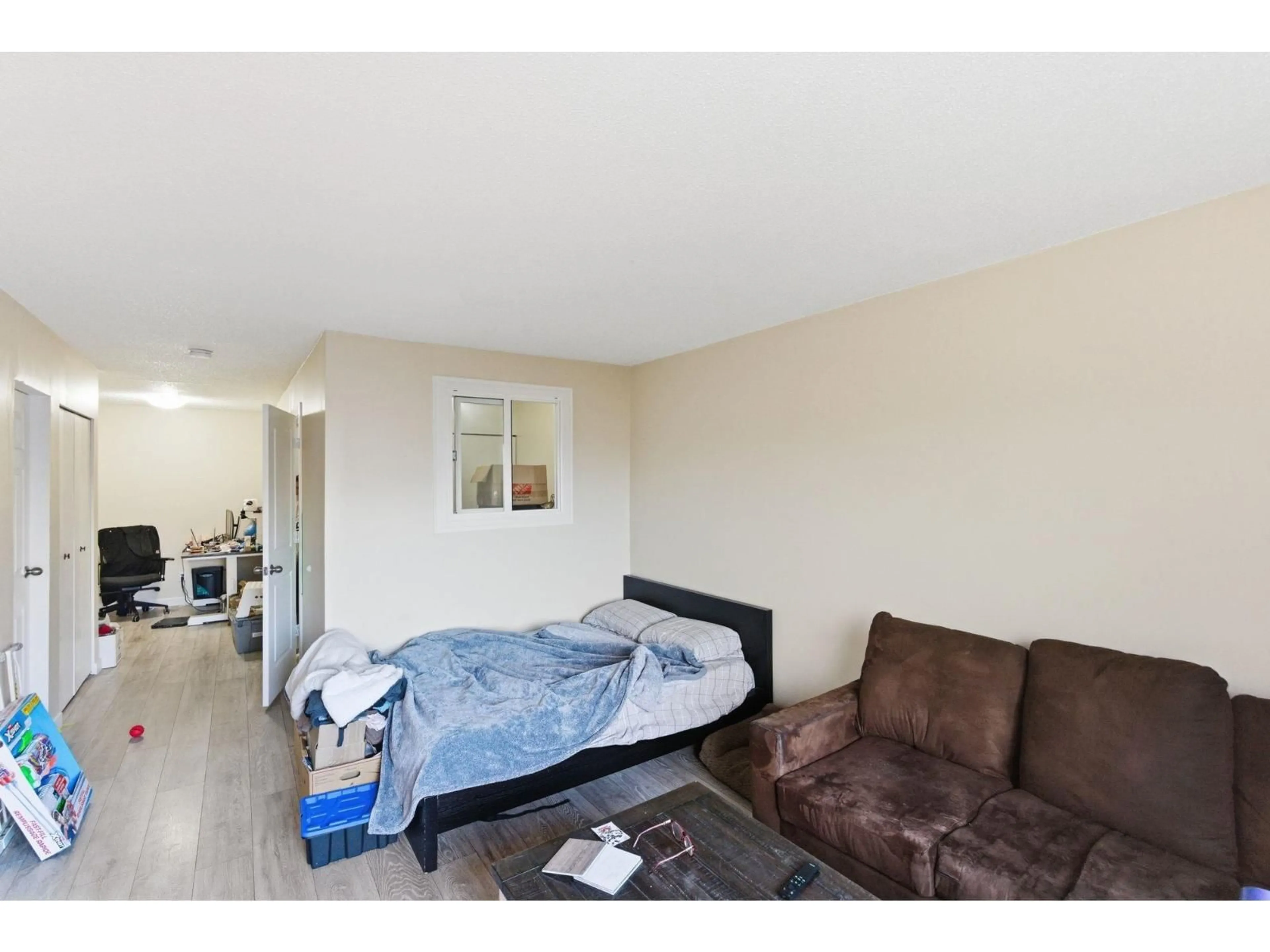 A pic of a room for 306 - 5906 176A STREET, Surrey British Columbia V3S4H7
