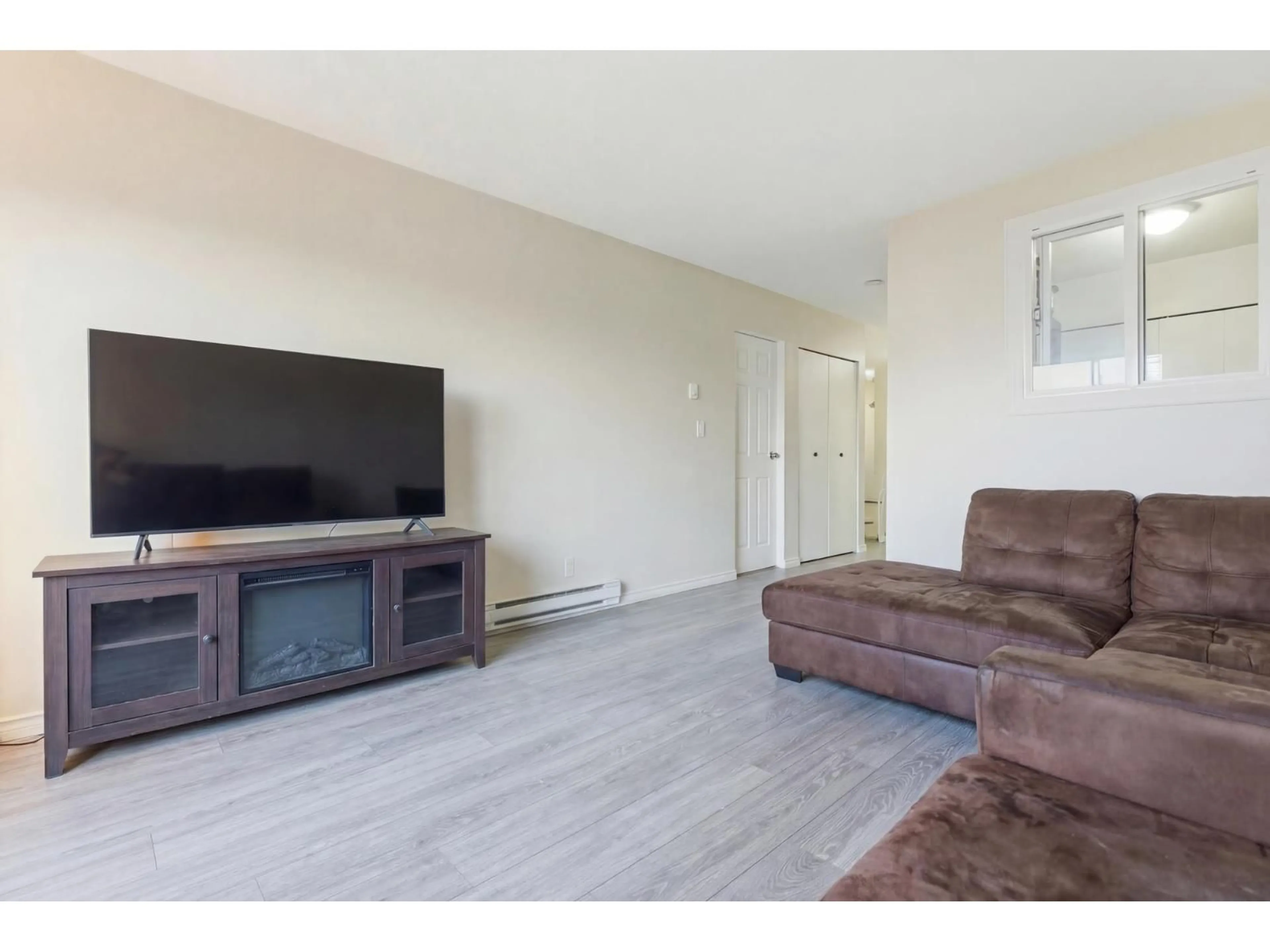 Living room with furniture, unknown for 306 - 5906 176A STREET, Surrey British Columbia V3S4H7