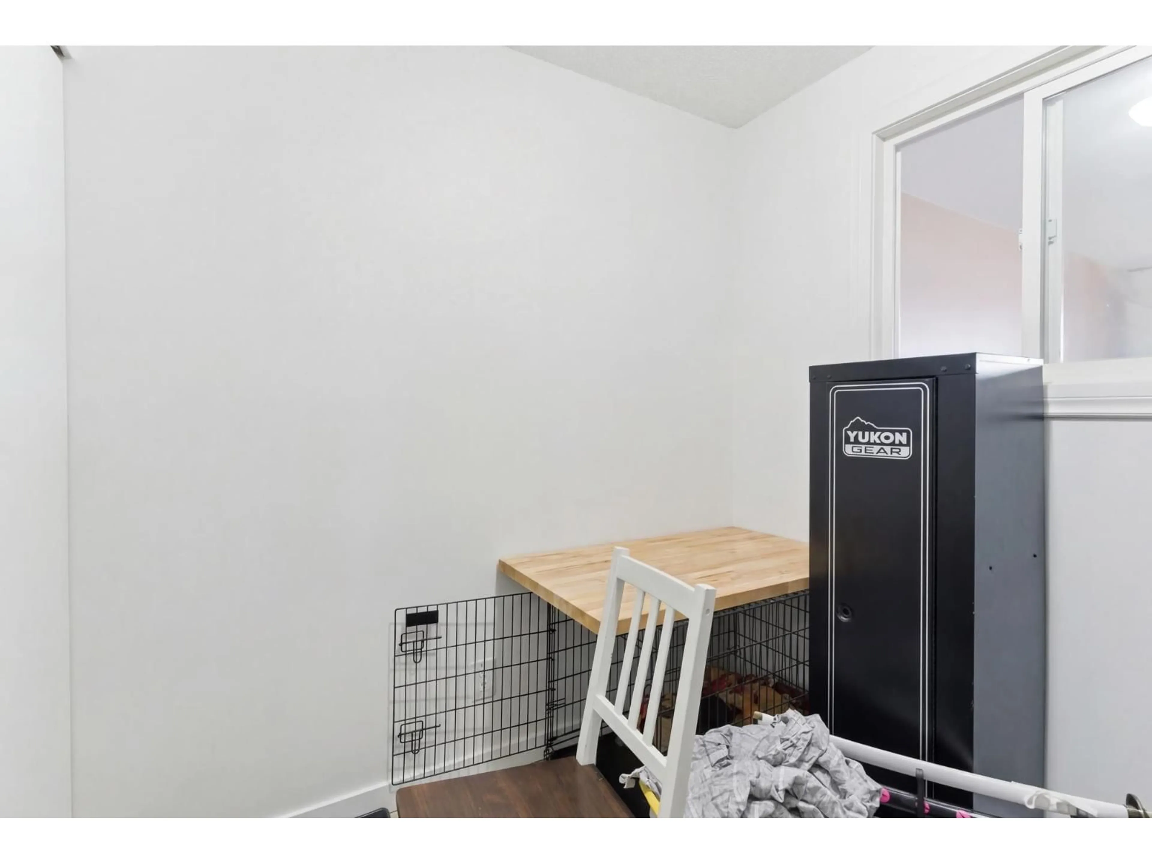 A pic of a room for 306 - 5906 176A STREET, Surrey British Columbia V3S4H7