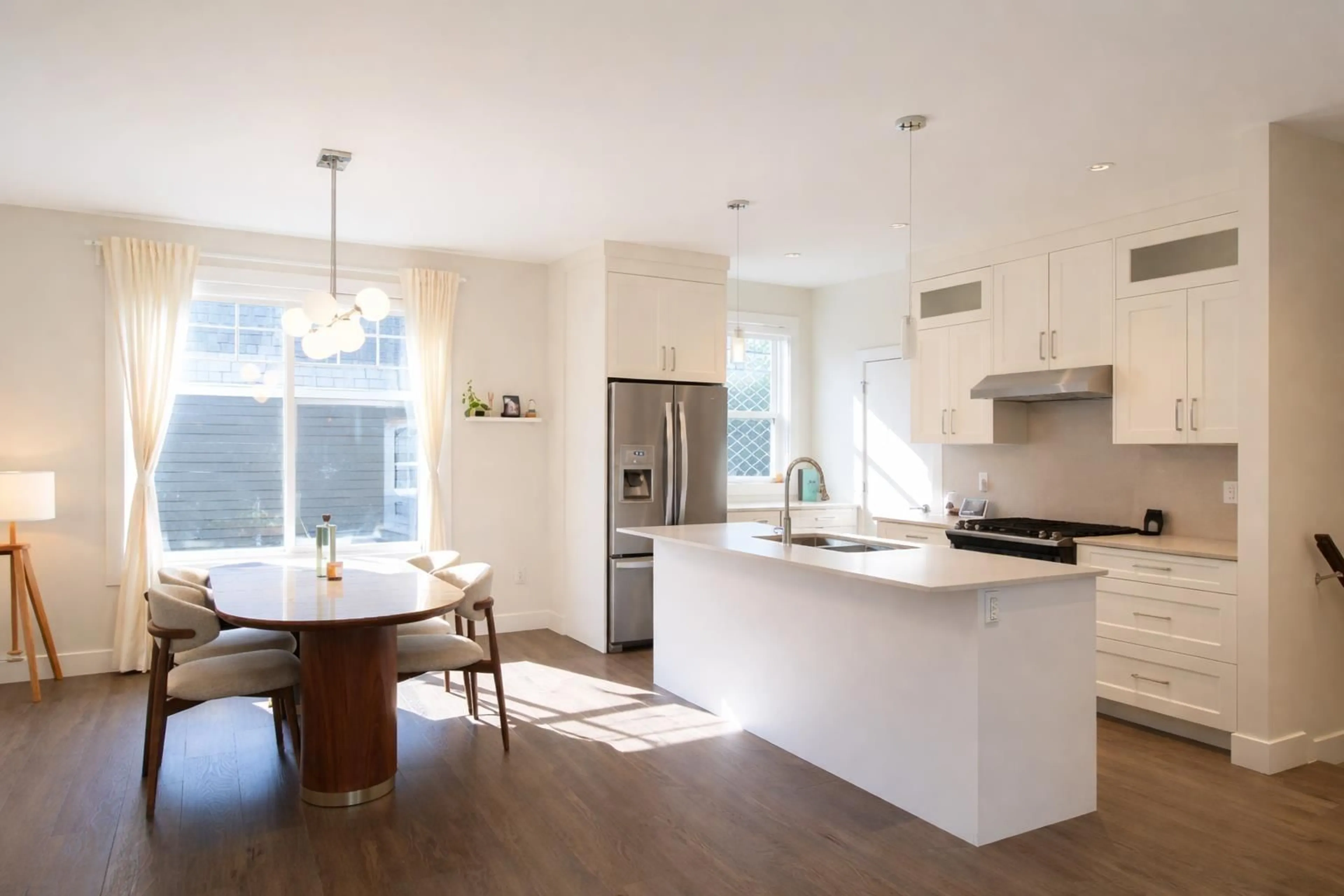 Open concept kitchen, unknown for 4 - 19483 74 AVENUE, Surrey British Columbia V4N6V7