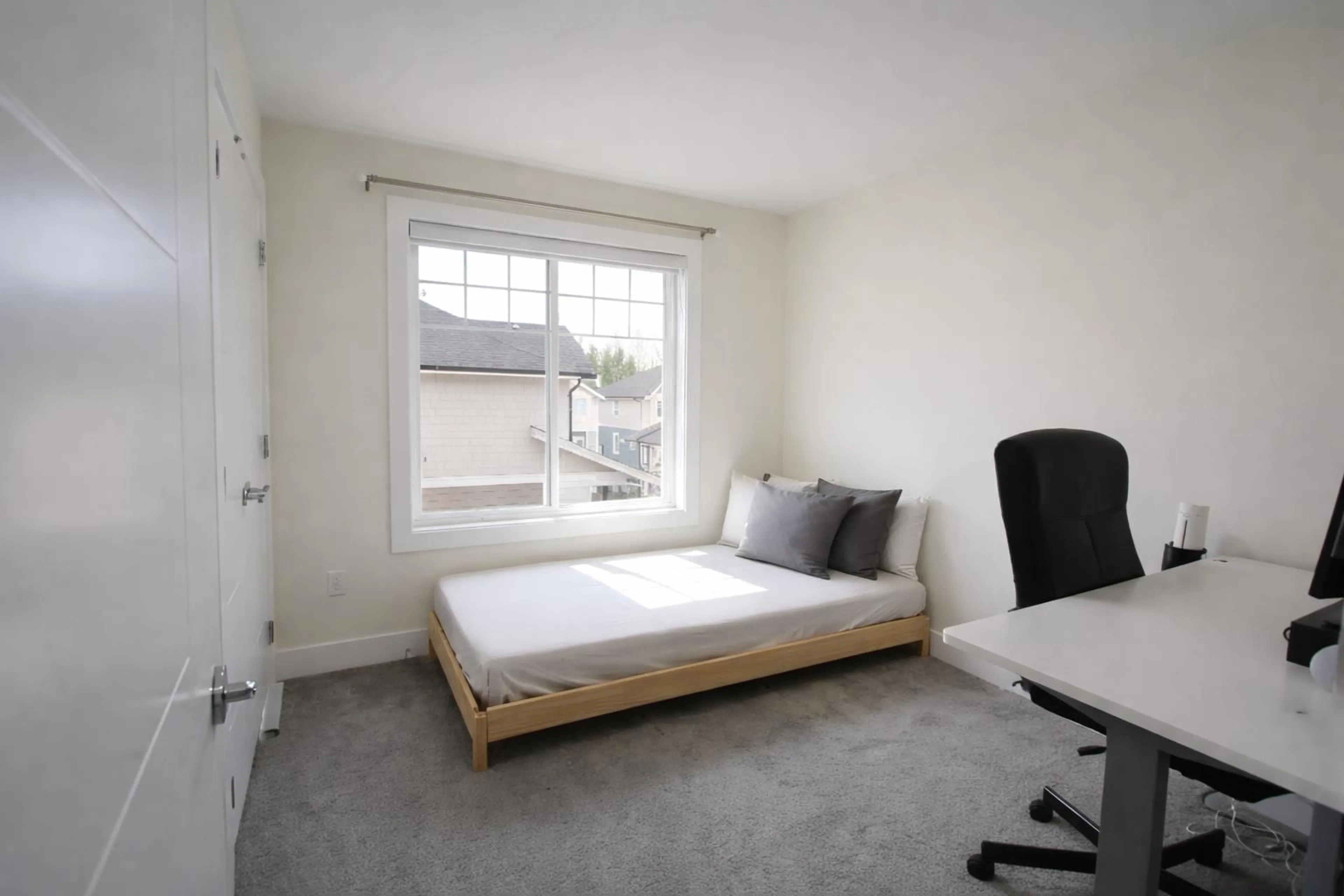 A pic of a room for 4 - 19483 74 AVENUE, Surrey British Columbia V4N6V7