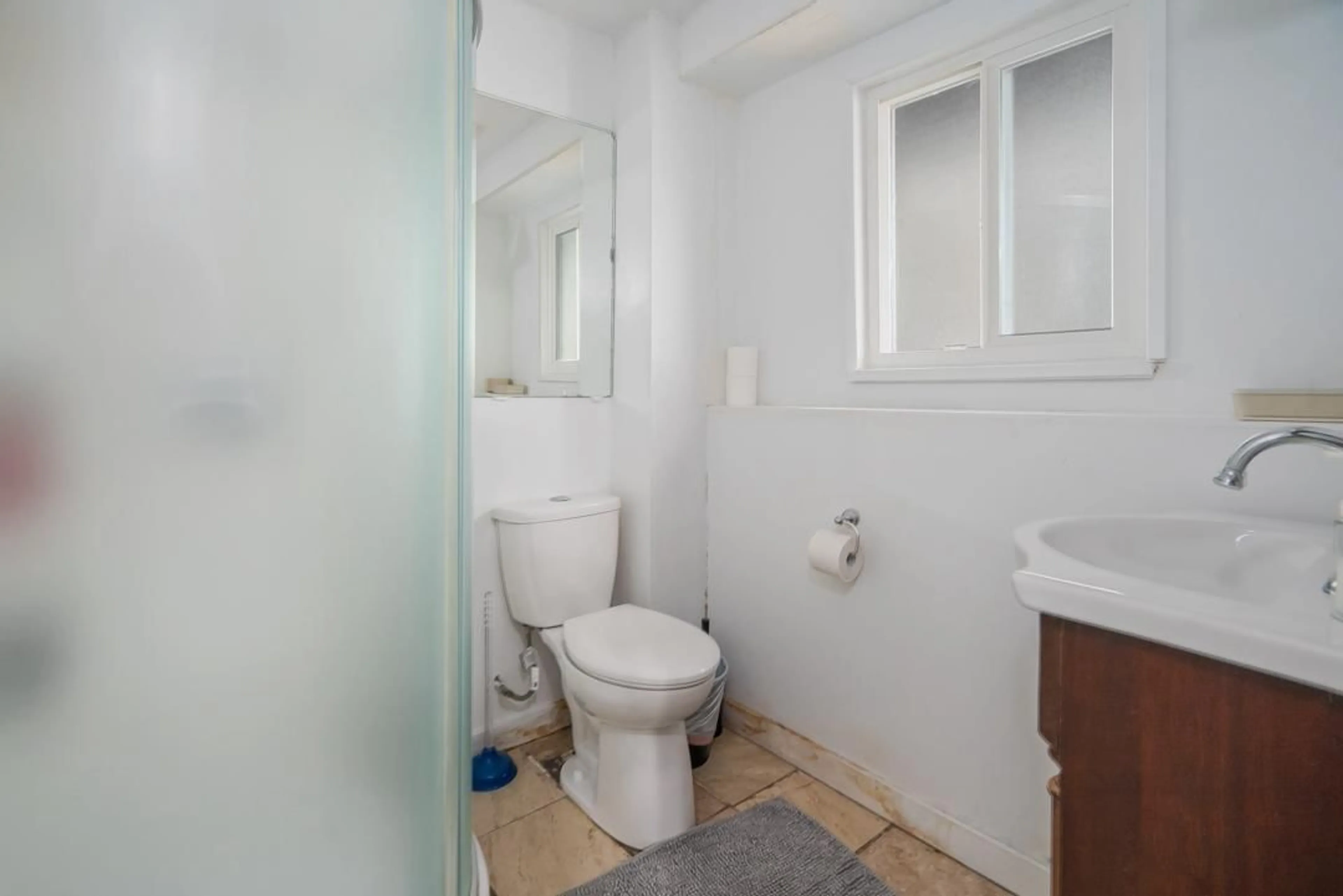 Standard bathroom, floor is not visible for 7254 WREN STREET, Mission British Columbia V2V5C9