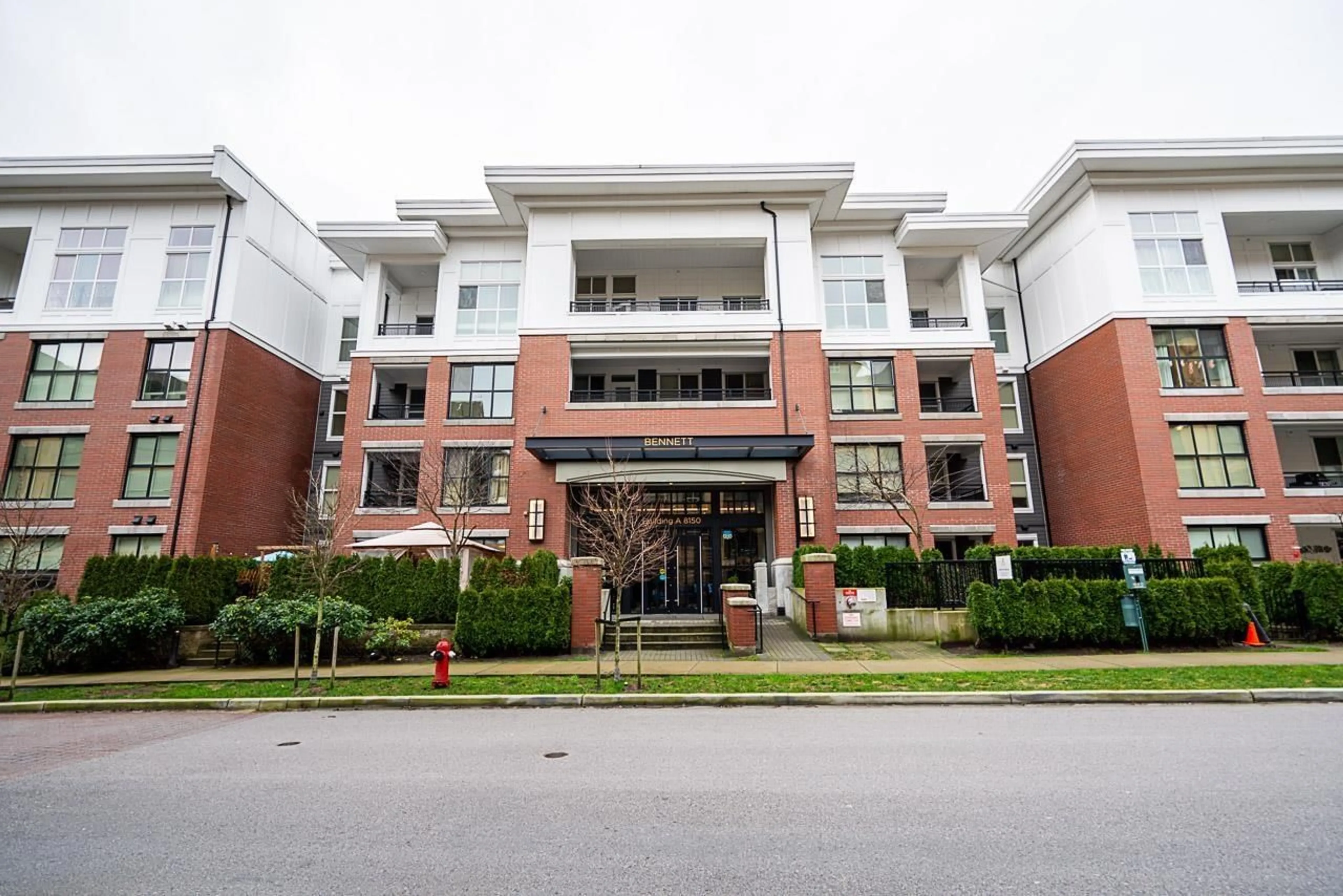 Indoor foyer for A319 - 8150 207 STREET, Langley British Columbia V2Y4J2