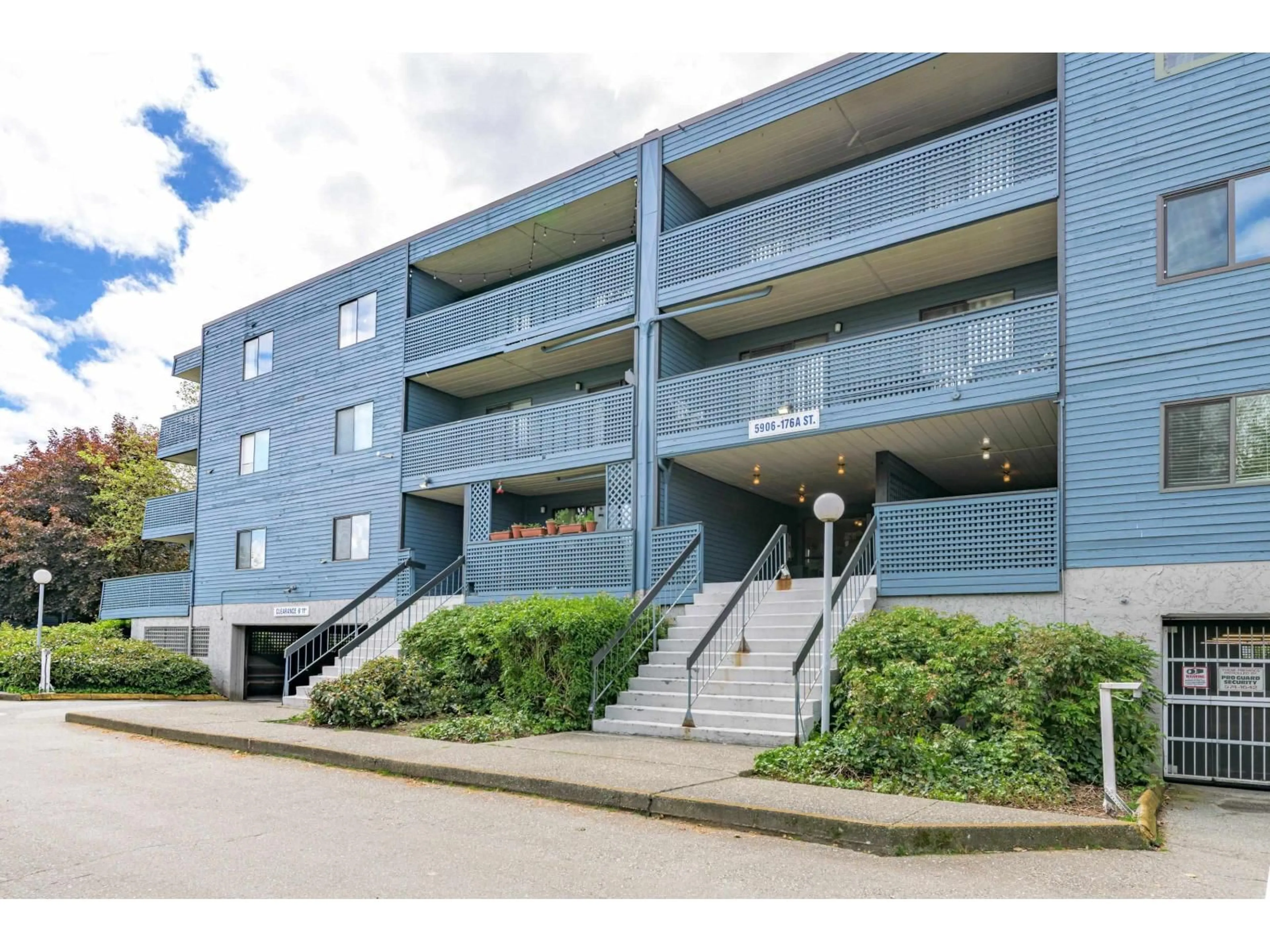 Unknown for 214 - 5906 176A STREET, Surrey British Columbia V3S4H7