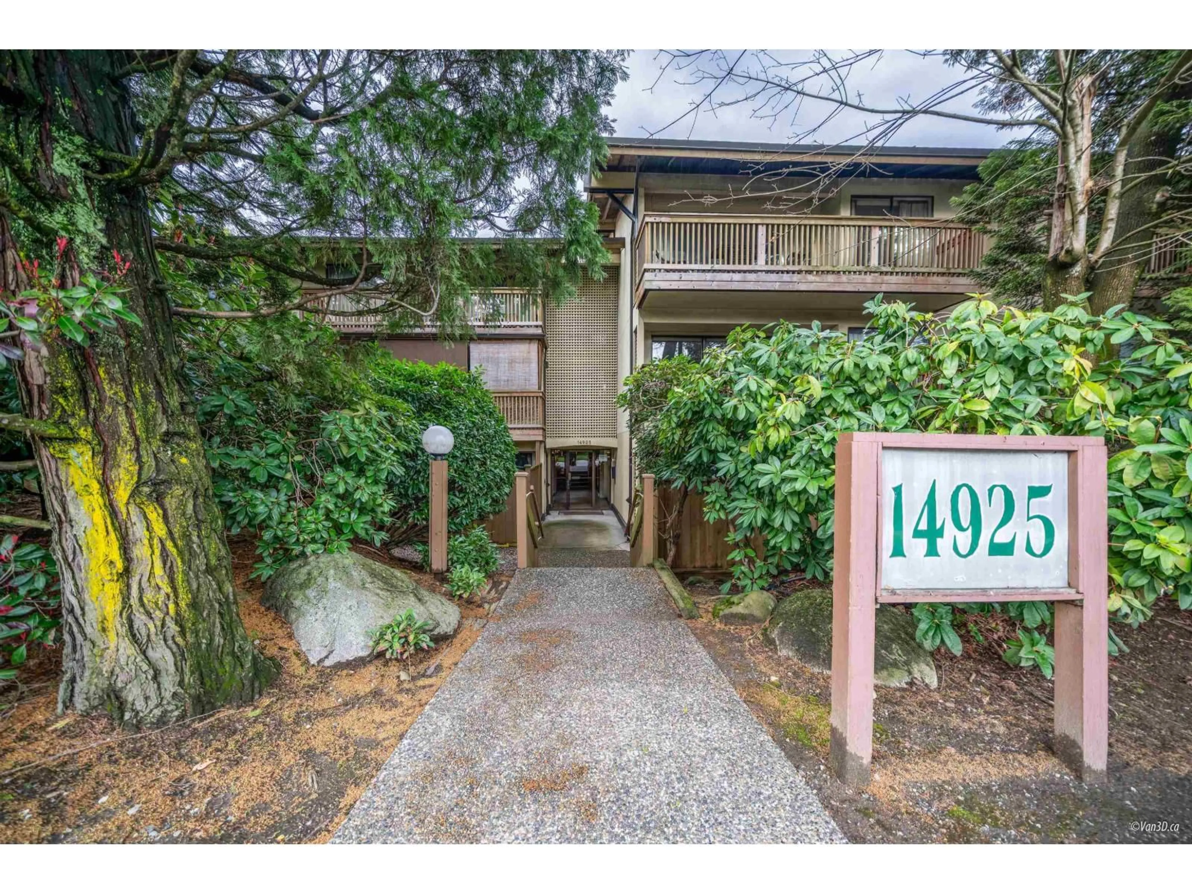 Unknown for 201 - 14925 100 AVENUE, Surrey British Columbia V3R1J6