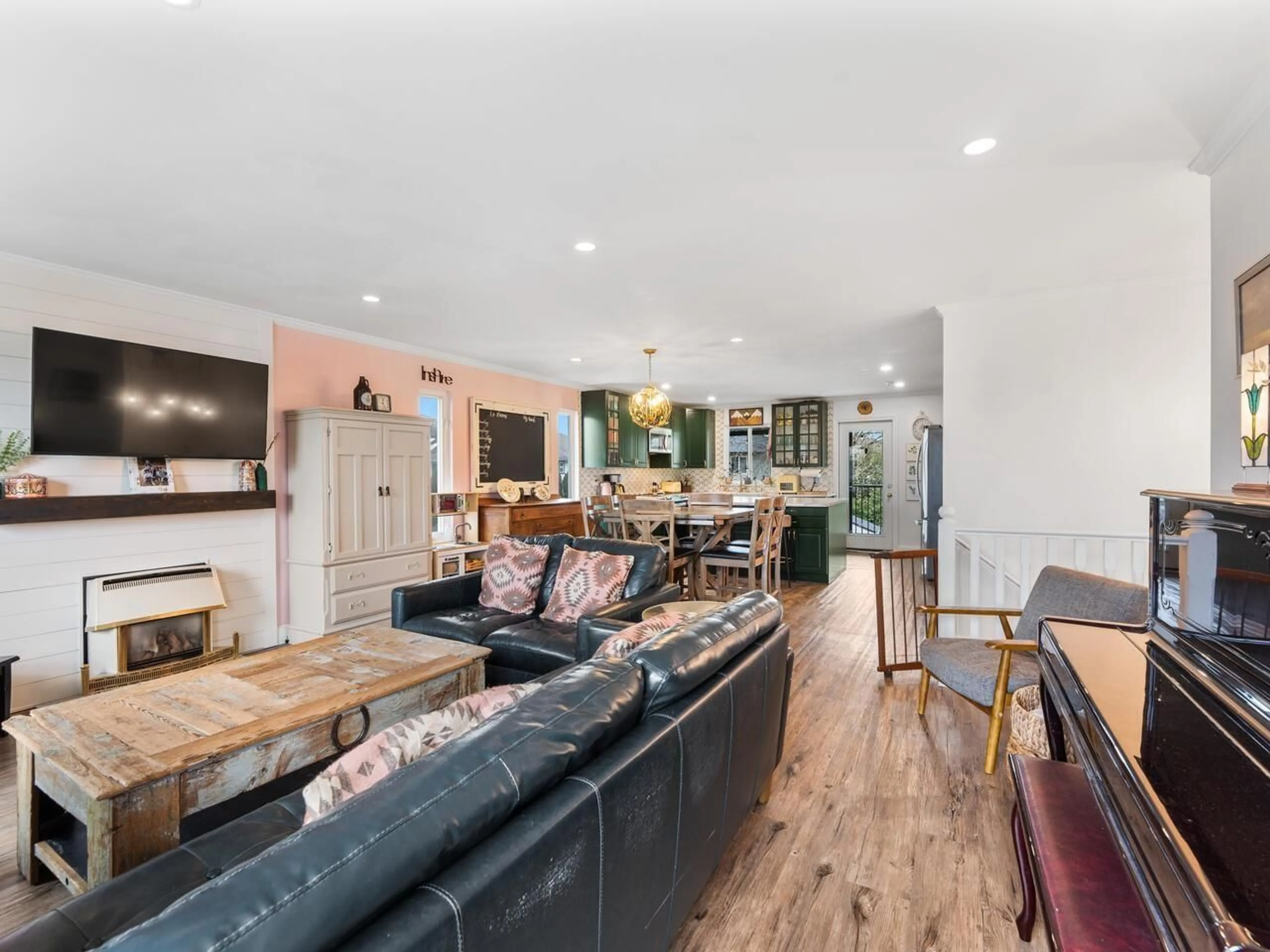 Open concept kitchen, unknown for 5020 215 STREET, Langley British Columbia V3A6C6