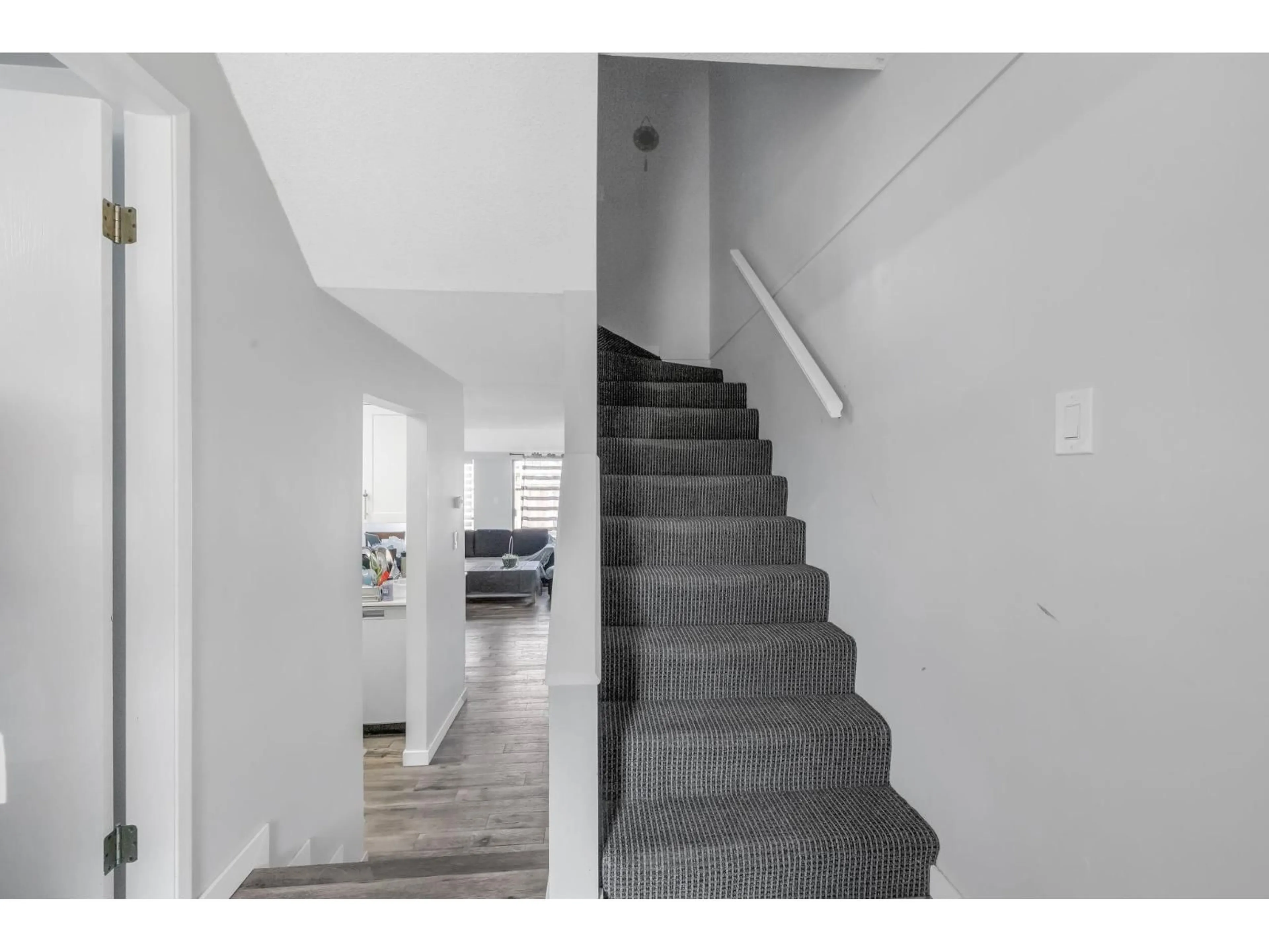 Stairs for 47 - 17708 60 AVENUE, Surrey British Columbia V3S1V2