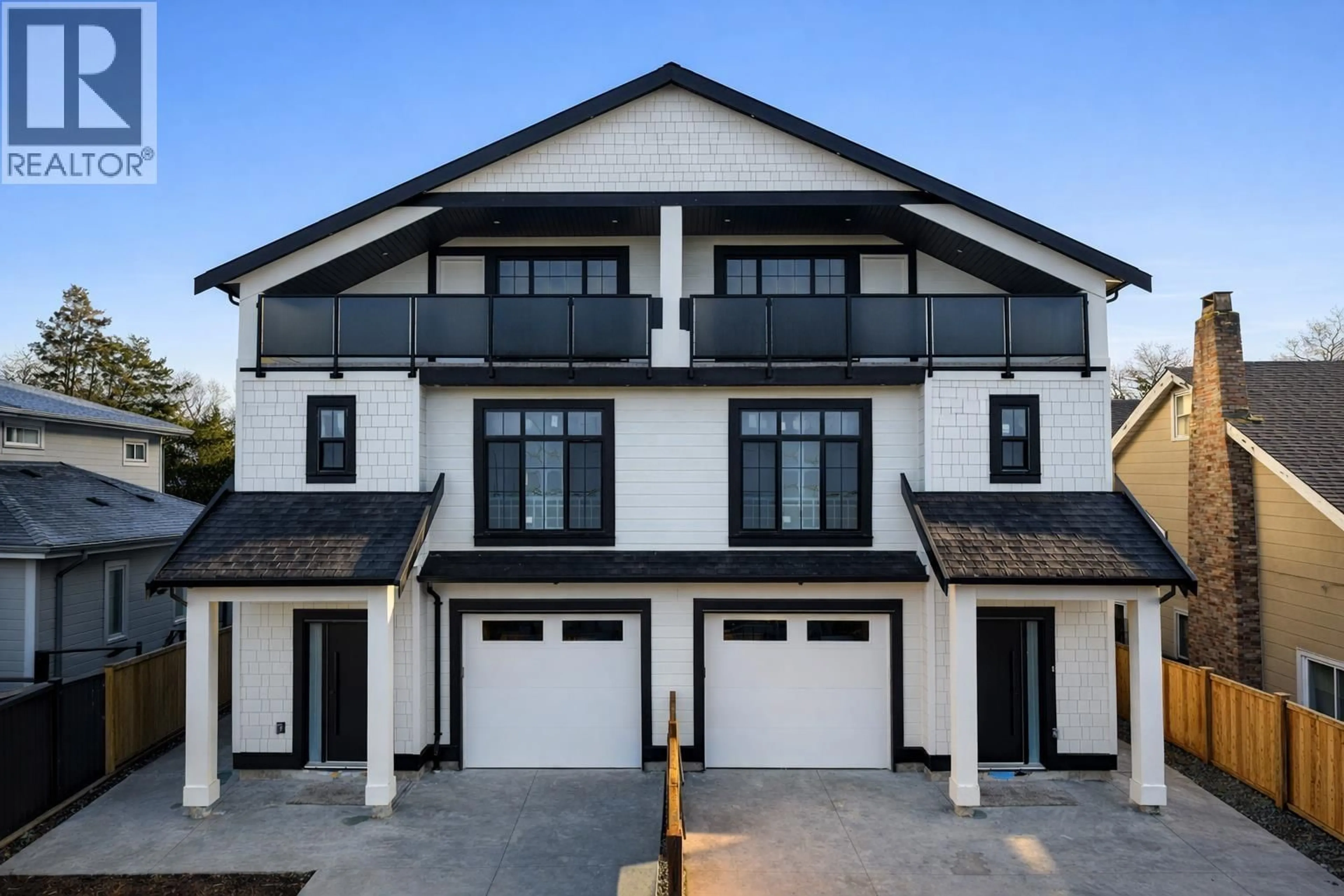 Home with vinyl exterior material, street for 1 - 6666 WALKER AVENUE, Burnaby British Columbia V5E3B9