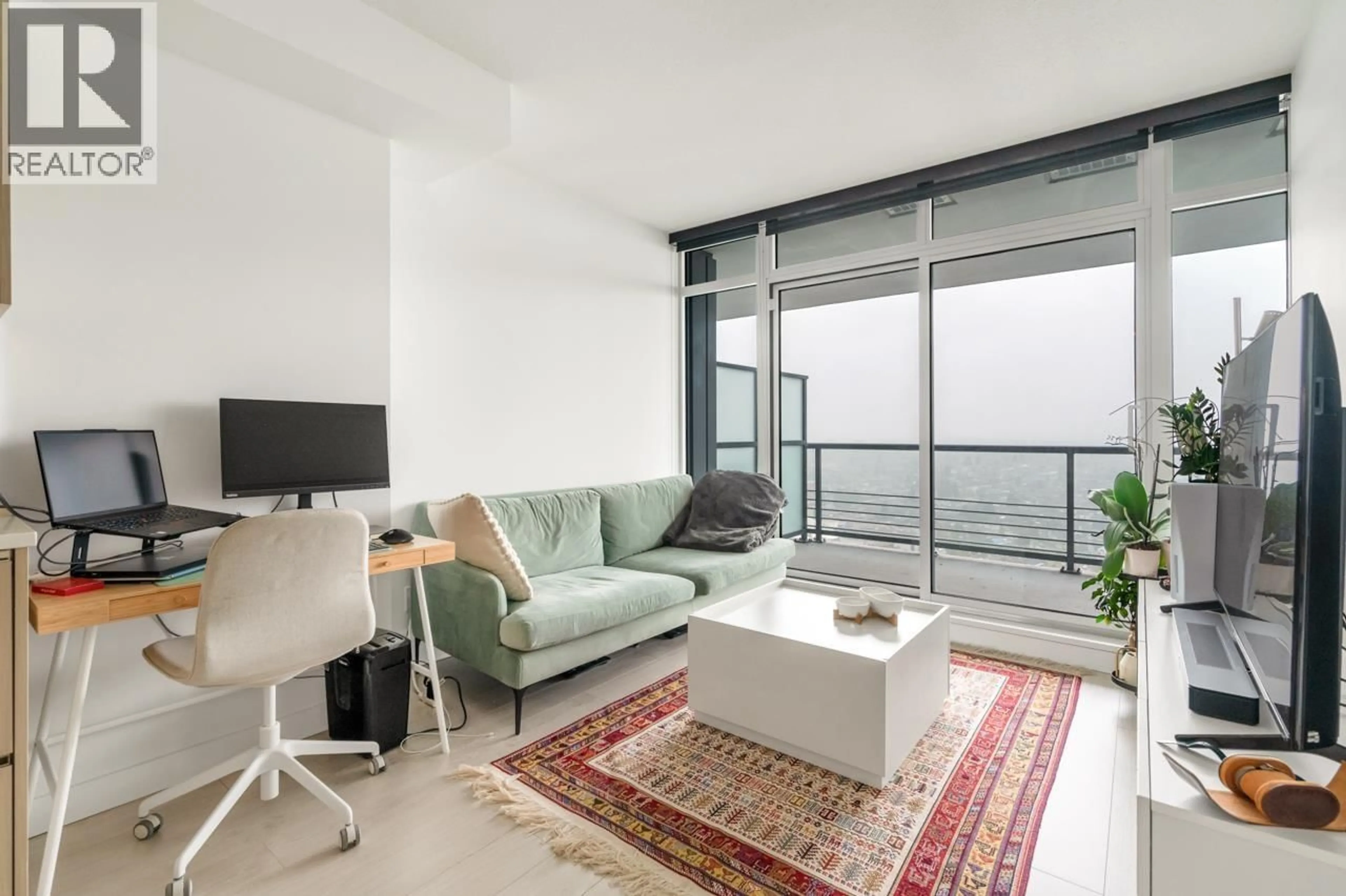 Living room with furniture, unknown for 3806 - 4730 LOUGHEED HIGHWAY, Burnaby British Columbia V5C0M9