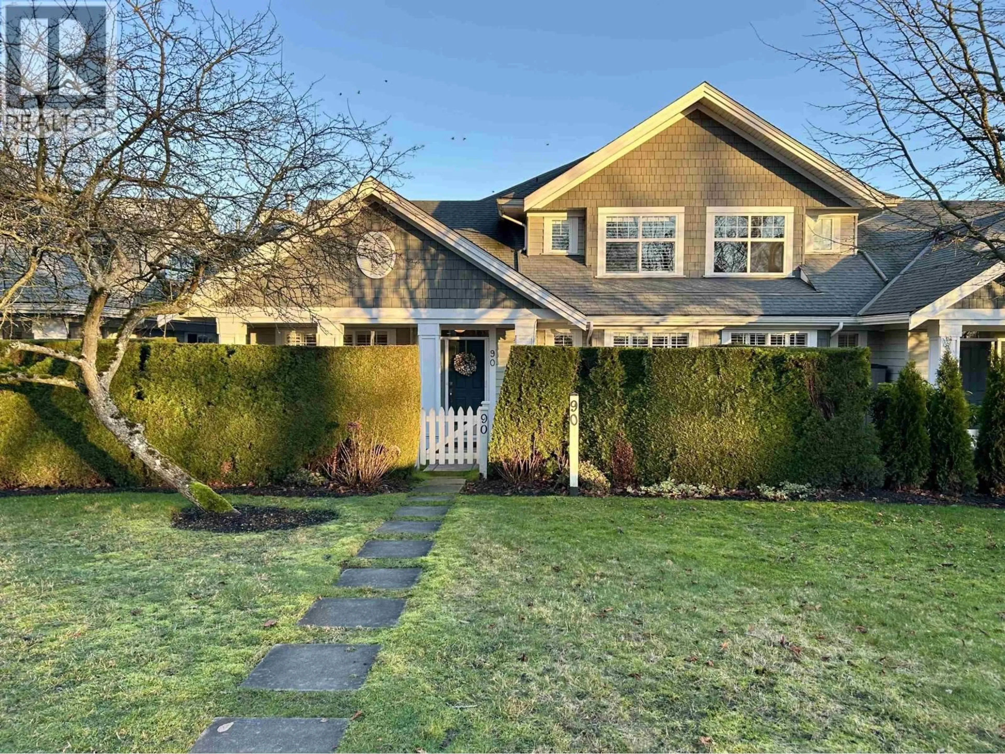 Home with vinyl exterior material, street for 90 - 5900 FERRY ROAD, Delta British Columbia V4K5C3