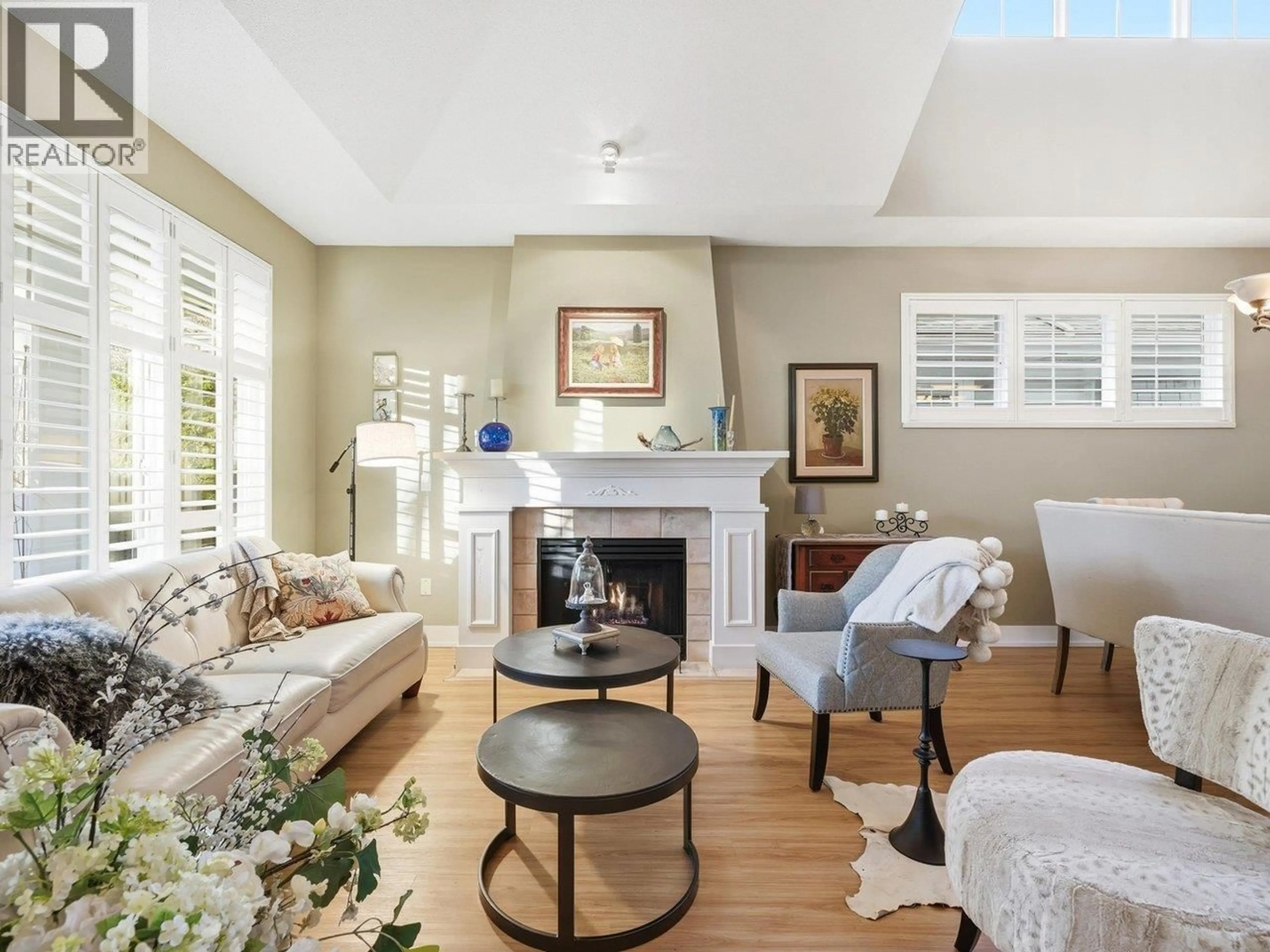 Living room with furniture, unknown for 90 - 5900 FERRY ROAD, Delta British Columbia V4K5C3