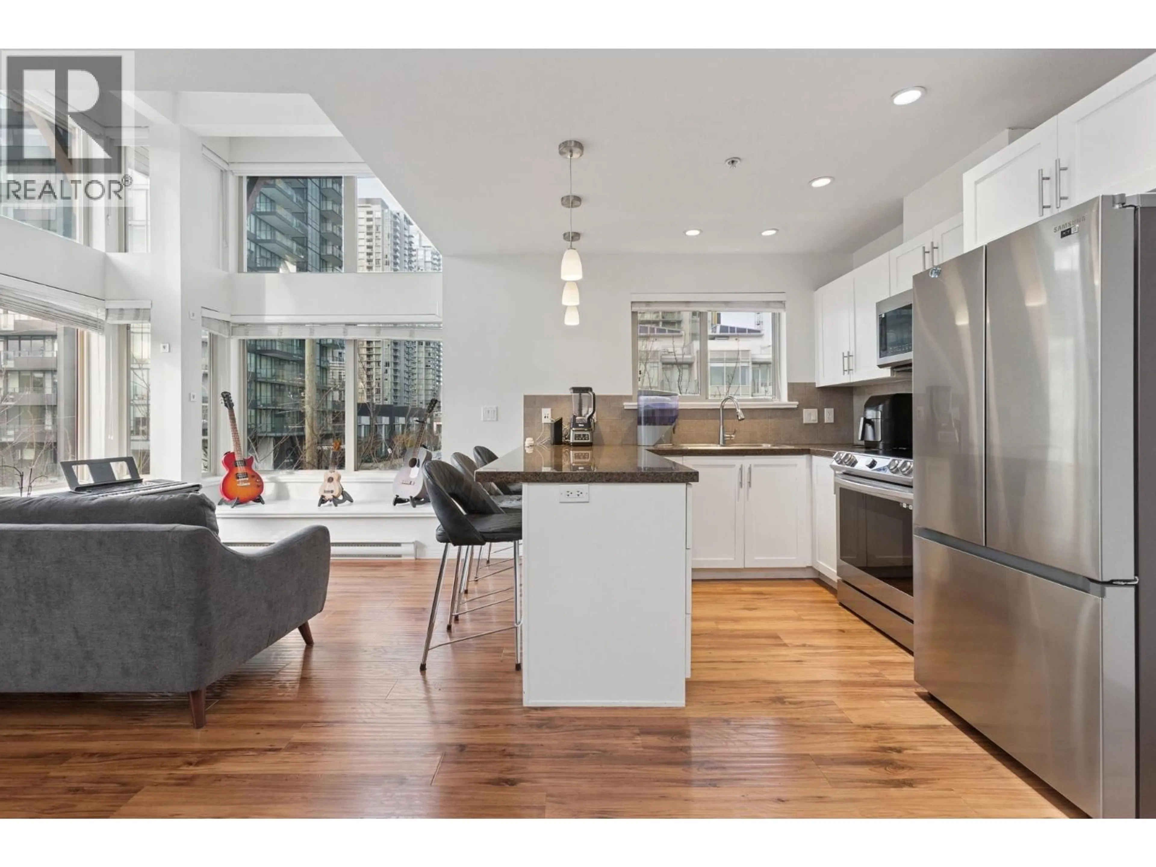 Open concept kitchen, unknown for 301 - 5000 IMPERIAL STREET, Burnaby British Columbia V5J1C8