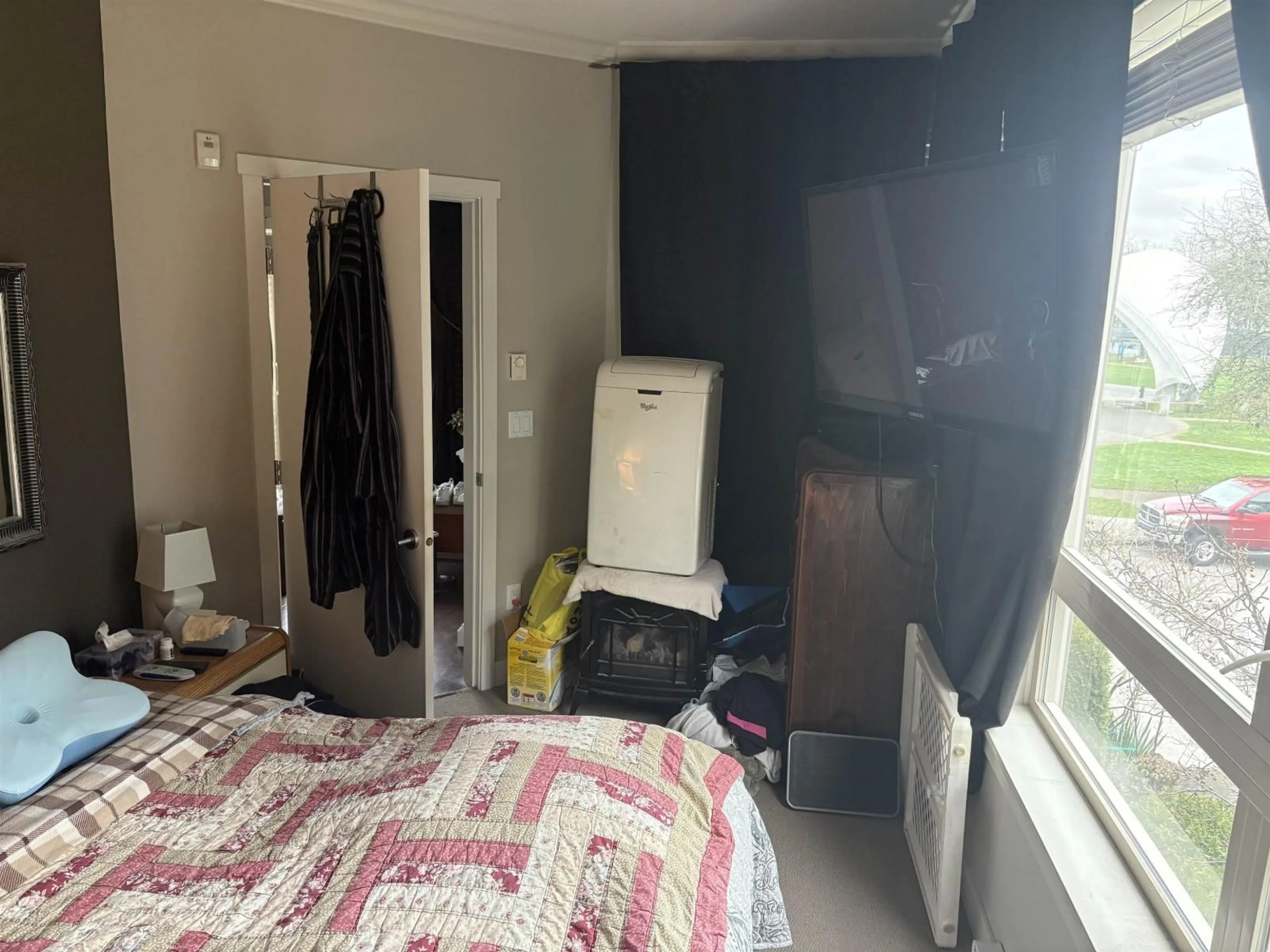 A pic of a room for 211 - 20460 DOUGLAS CRESCENT, Langley British Columbia V3A0C6