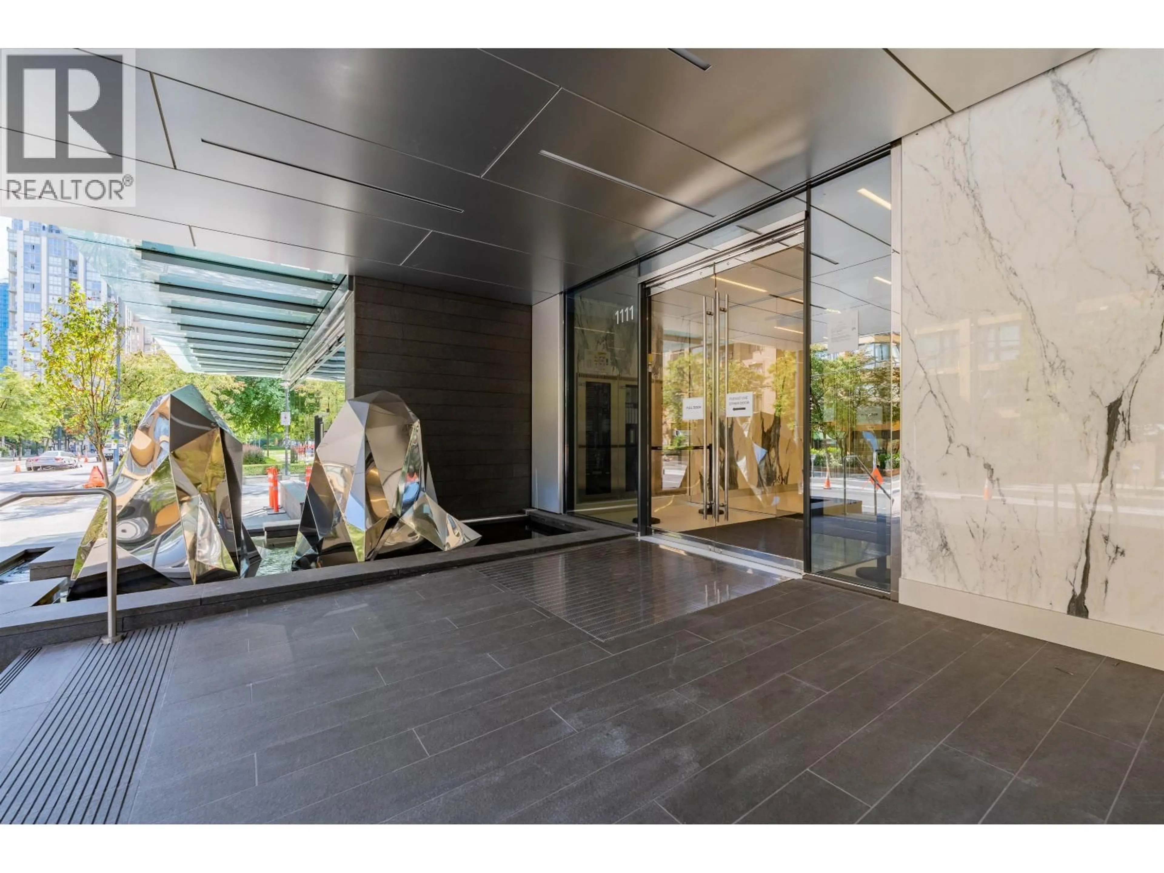 Indoor foyer for 2209 - 1111 RICHARDS STREET, Vancouver British Columbia V6B0S3