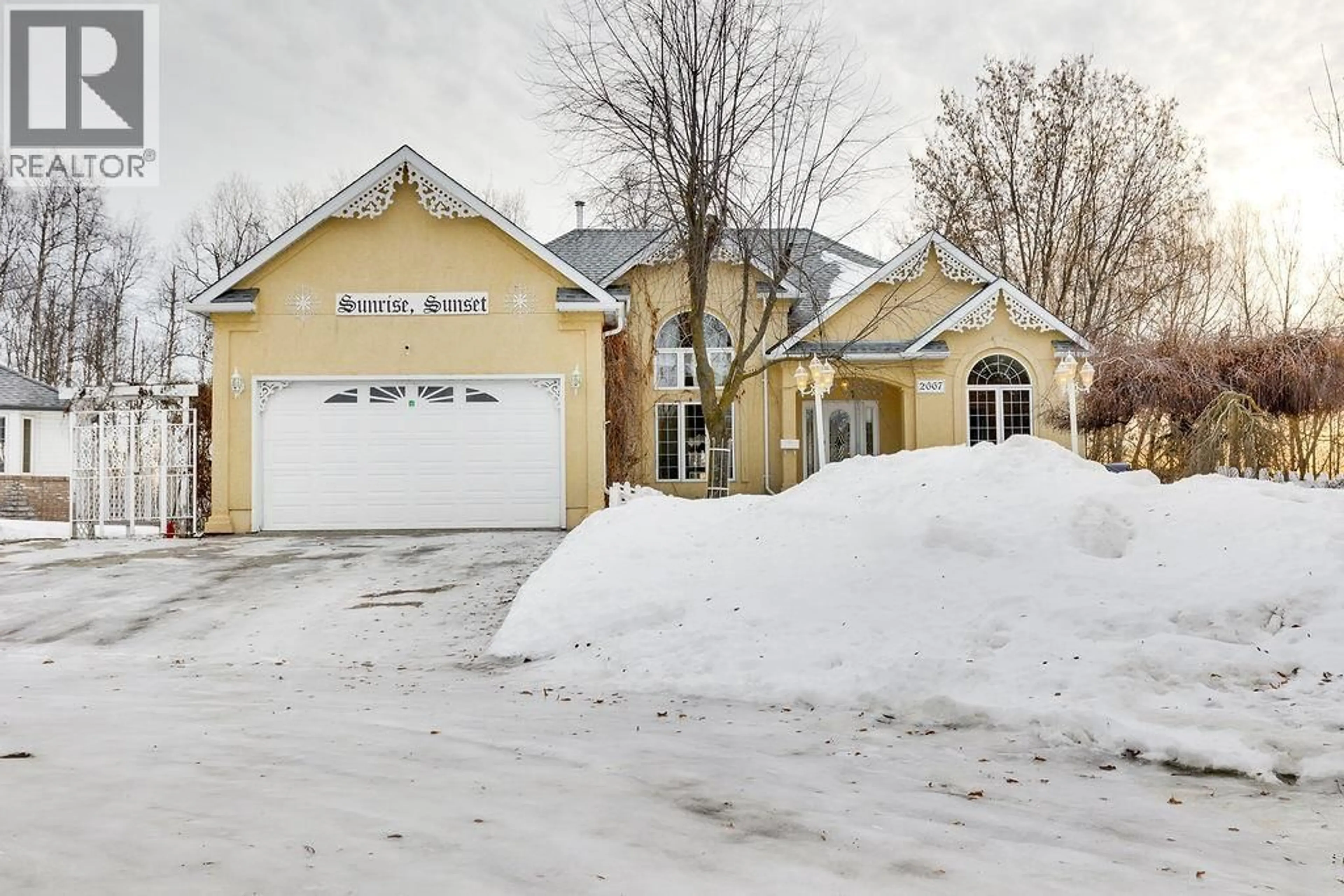 Indoor garage for 2667 HEWLETT COURT, Prince George British Columbia V2N5H4