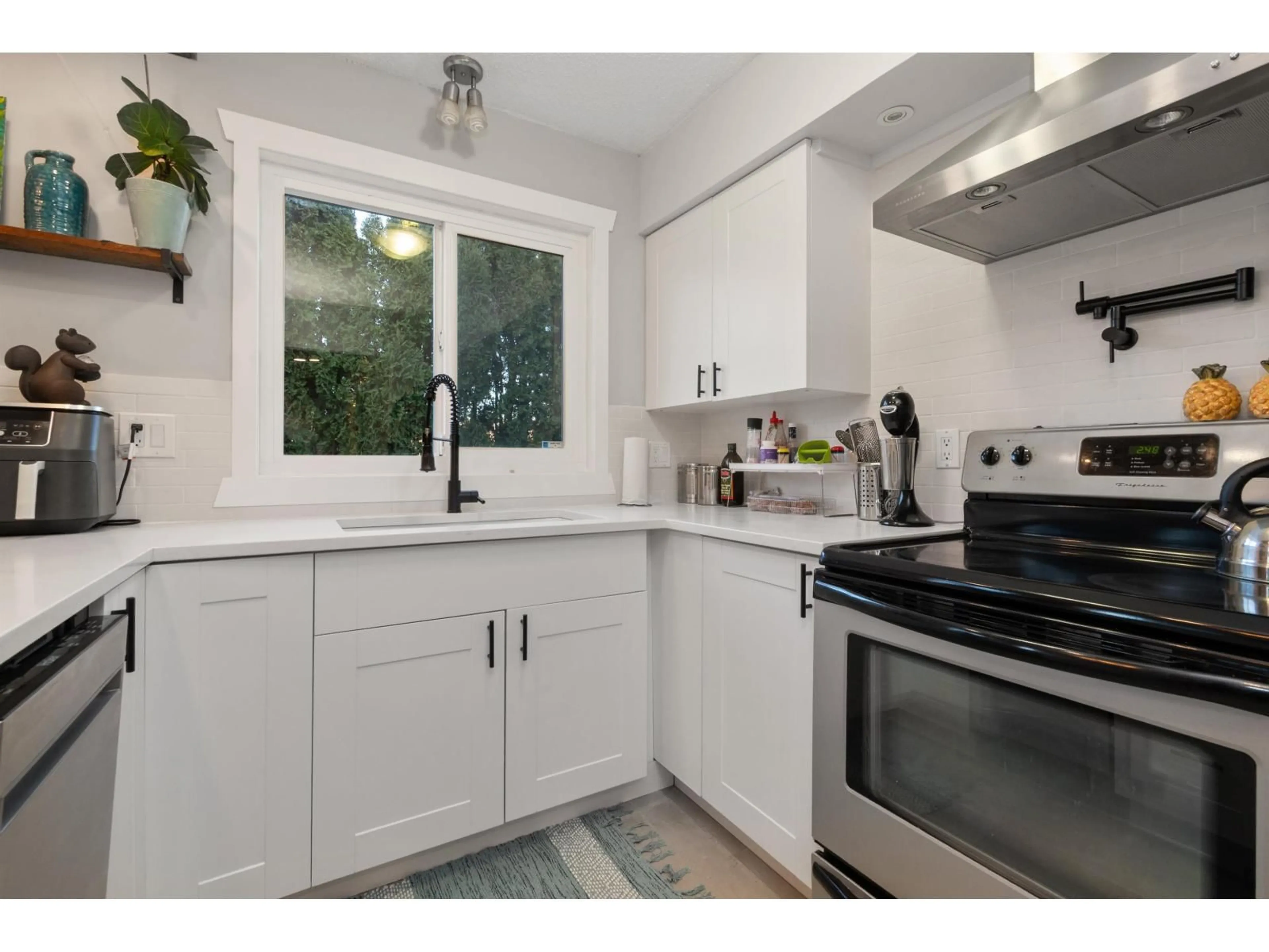 Unknown for 104 - 9516 ROTARY STREET, Chilliwack British Columbia V2P2W5