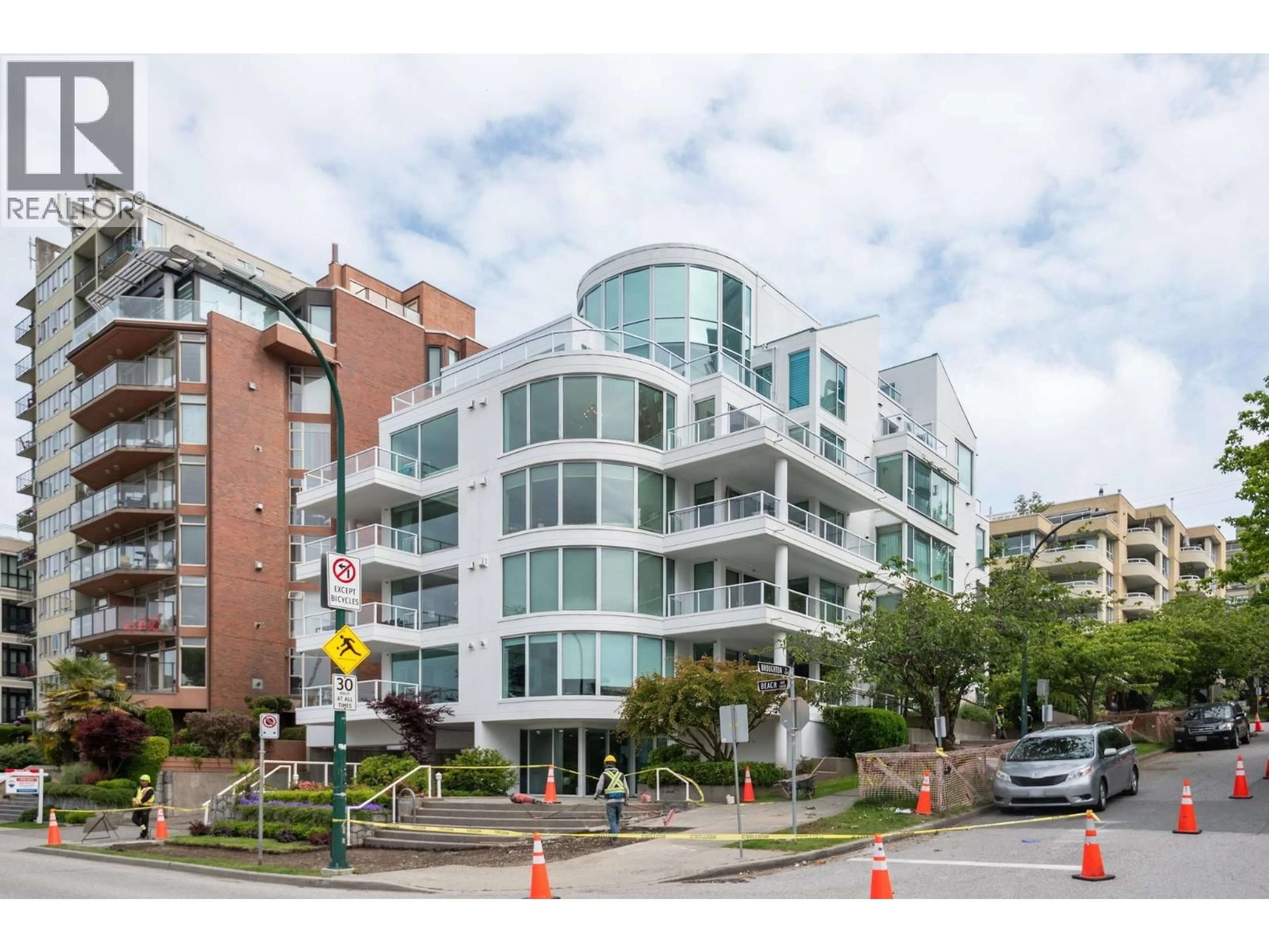 Blurry image for 5A - 1403 BEACH AVENUE, Vancouver British Columbia V6G1Y3
