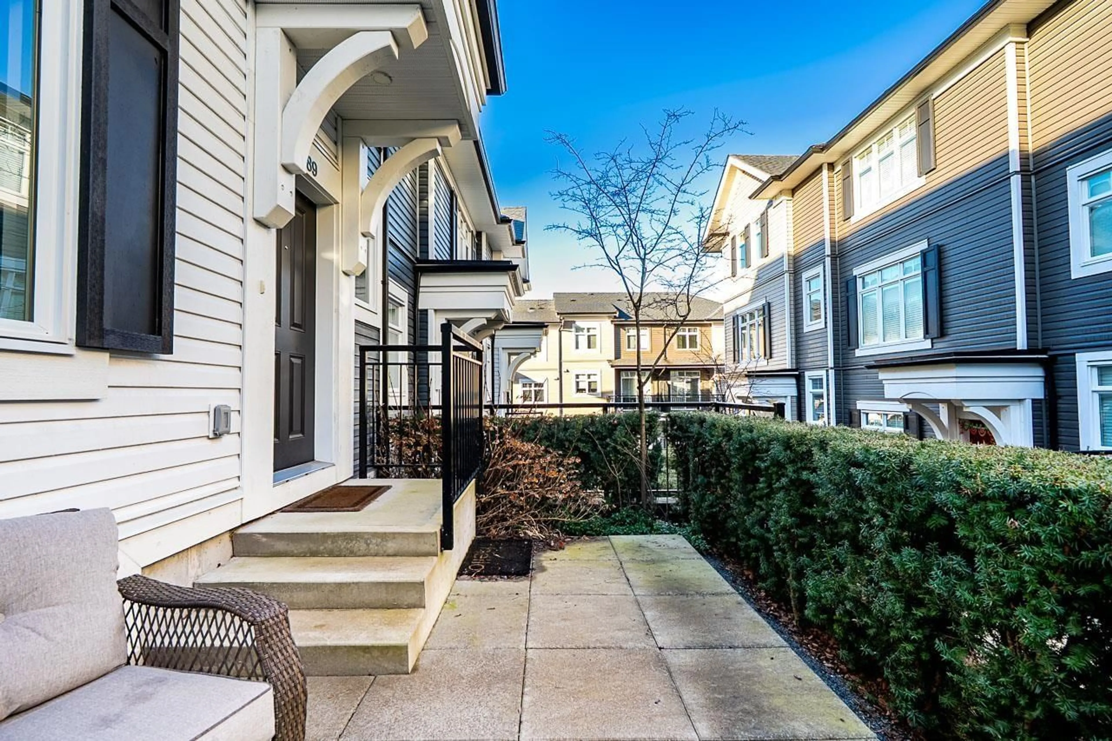 Patio, street for 89 - 2070 OAK MEADOWS DRIVE, Surrey British Columbia V3Z1J1