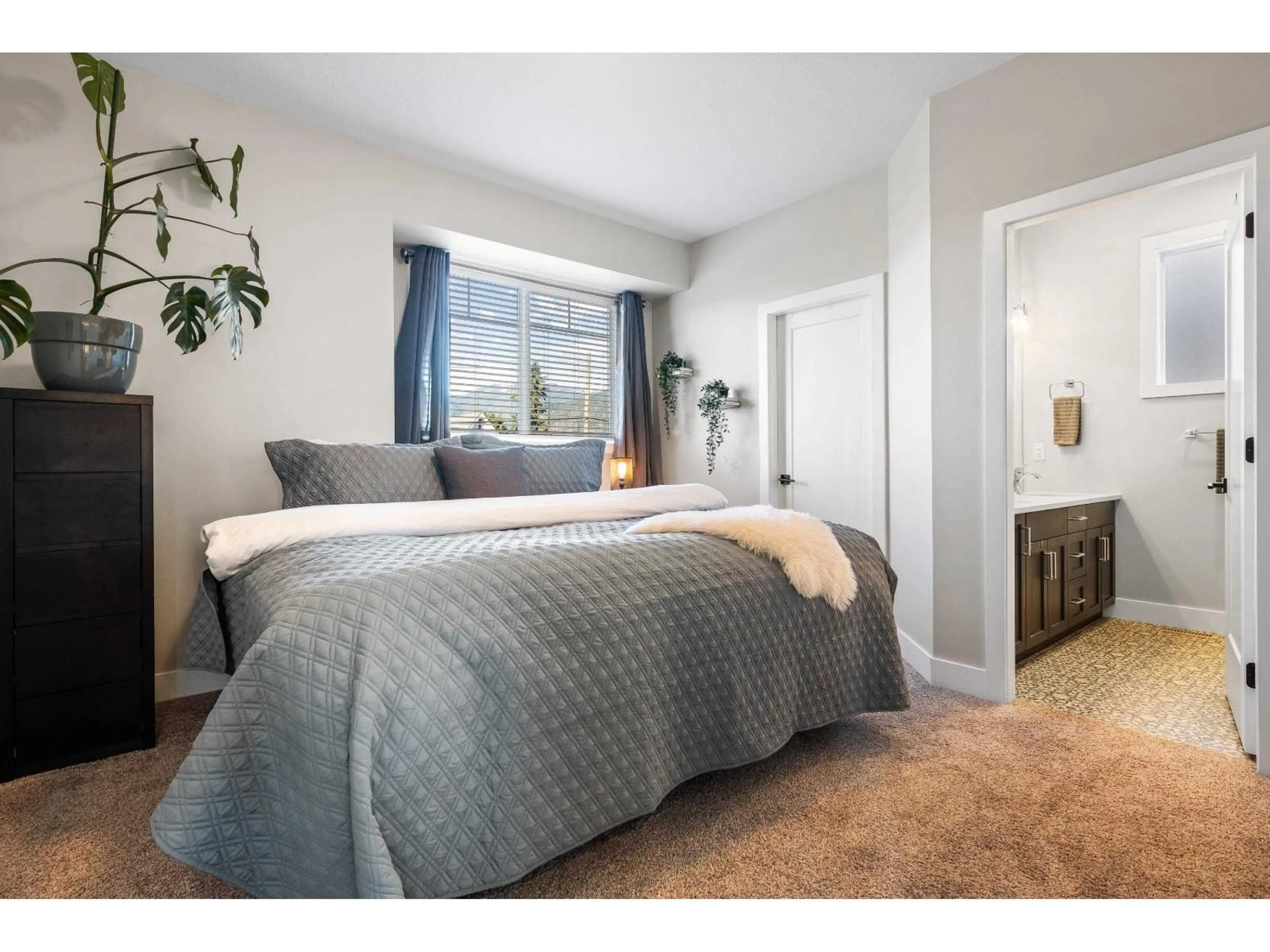 Bedroom with bed, unknown for A - 10494 MCDONALD ROAD, Chilliwack British Columbia V2P6L5