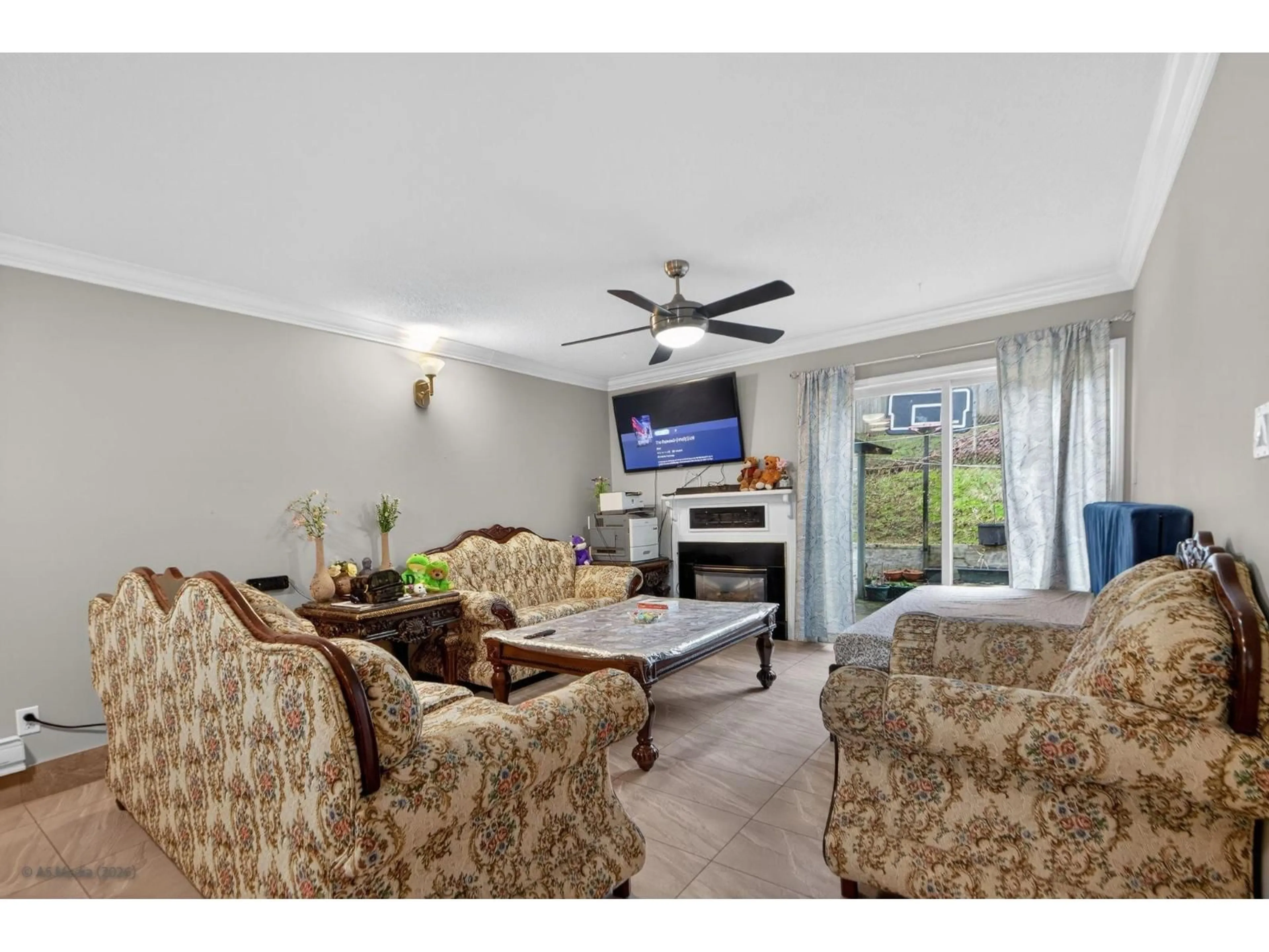 Living room with furniture, unknown for 91 - 3030 TRETHEWAY STREET, Abbotsford British Columbia V2T4N2